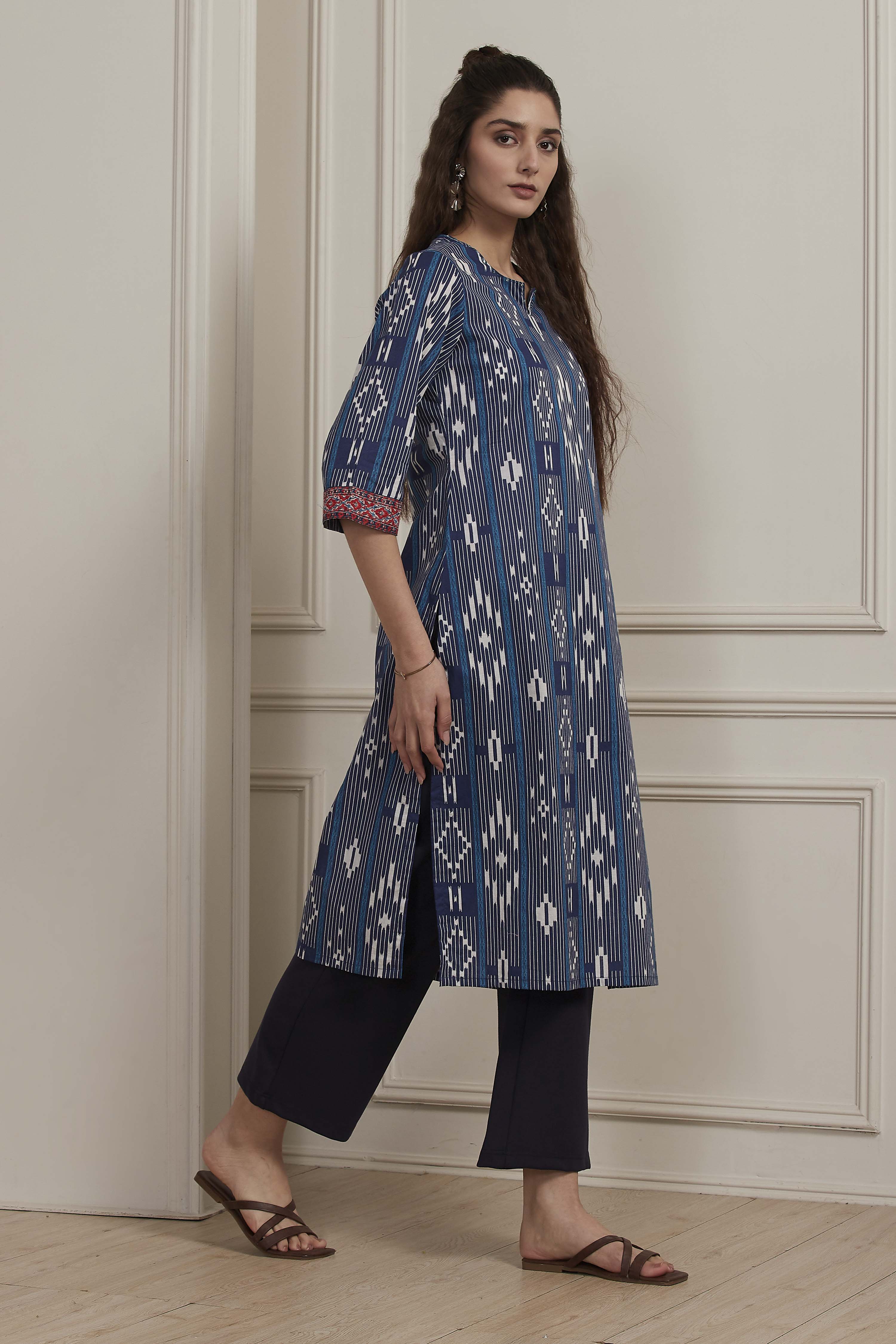 Blue Cotton Straight Kurta image number 4