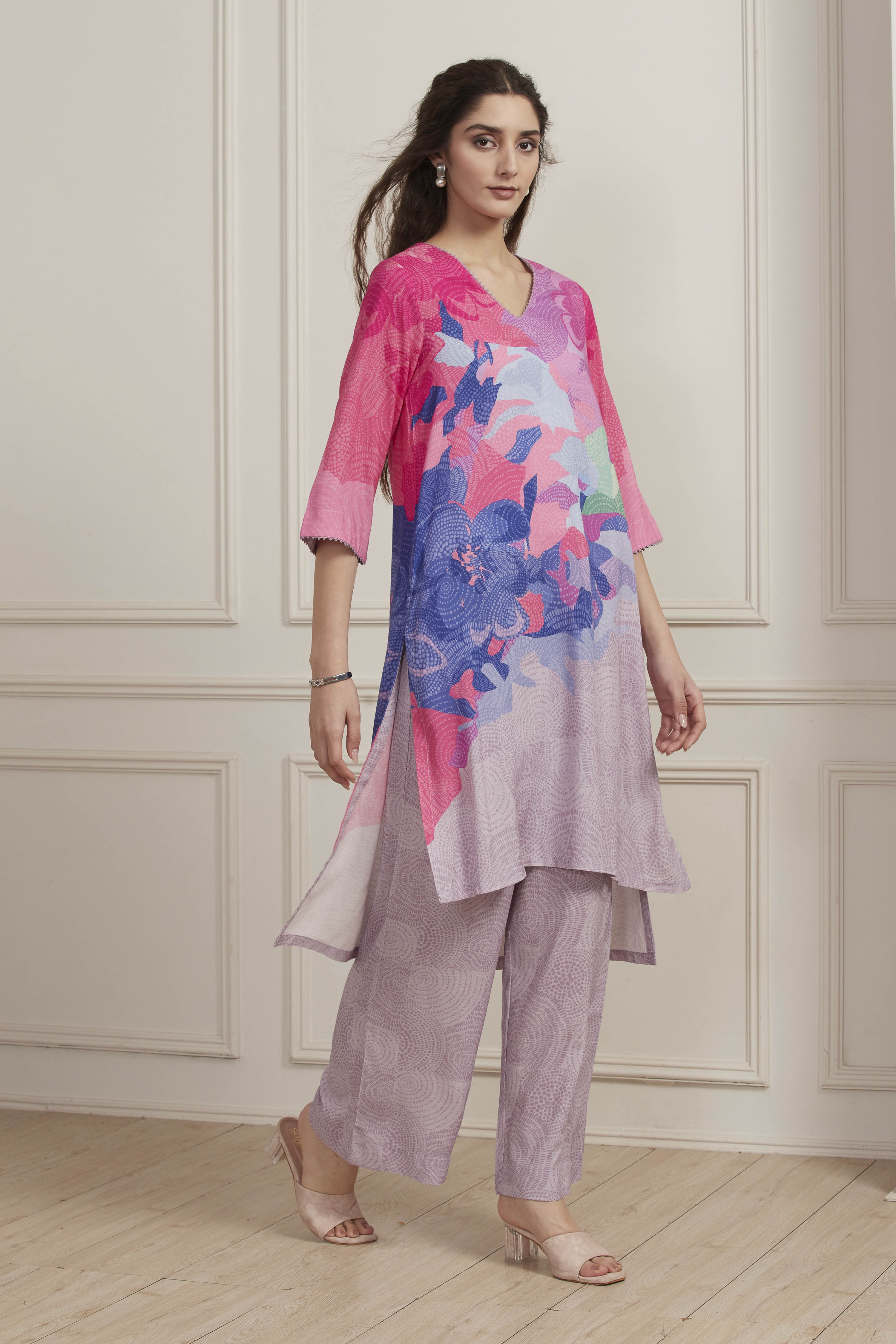 Lilac Printed Straight Kurta Set image number 5