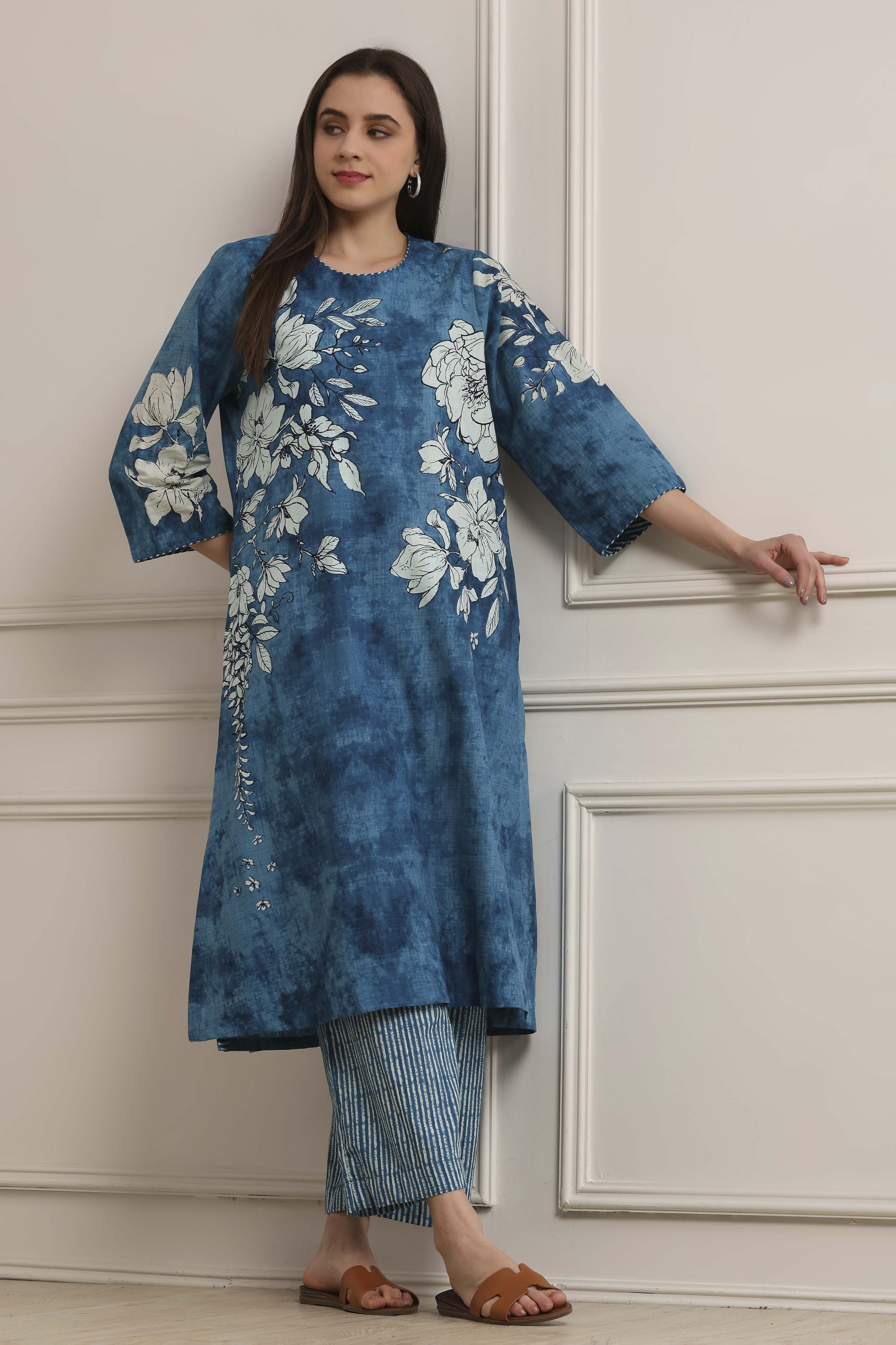 Indigo Blue Cotton Floral Straight Kurta Set image number 0