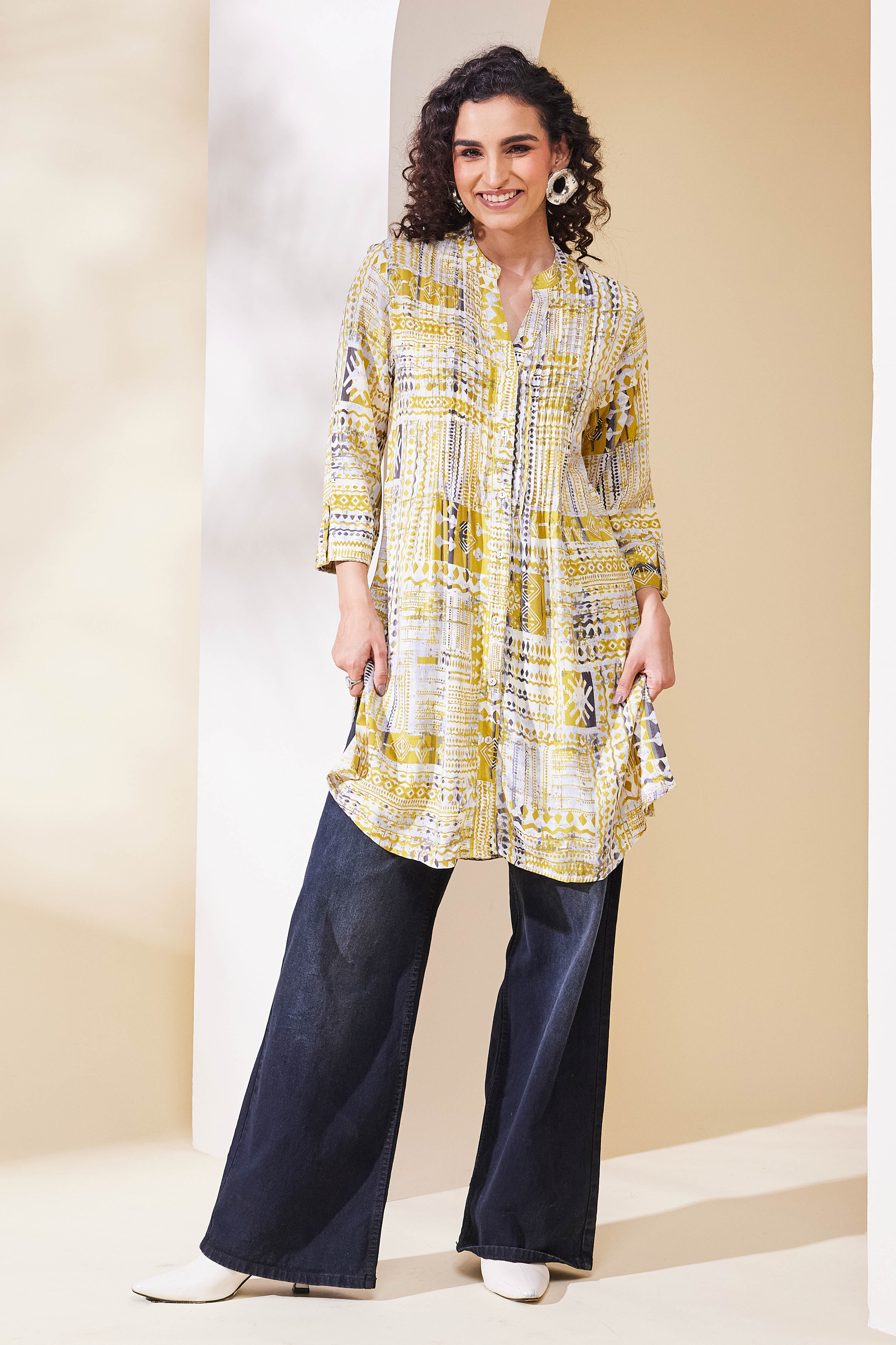 Mustard Viscose Rayon Straight Kurta image number 0