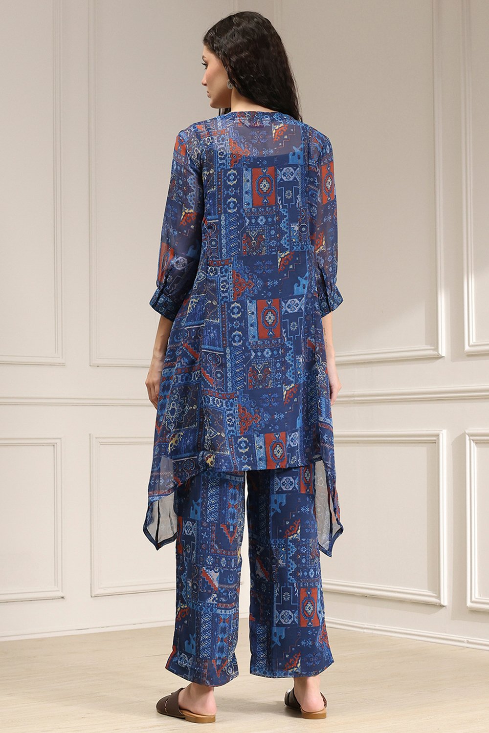 Blue Asymmetric Printed Co-ord Set image number 4