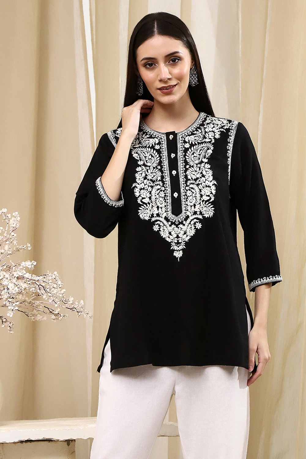 Black Straight Short Kurta image number 5