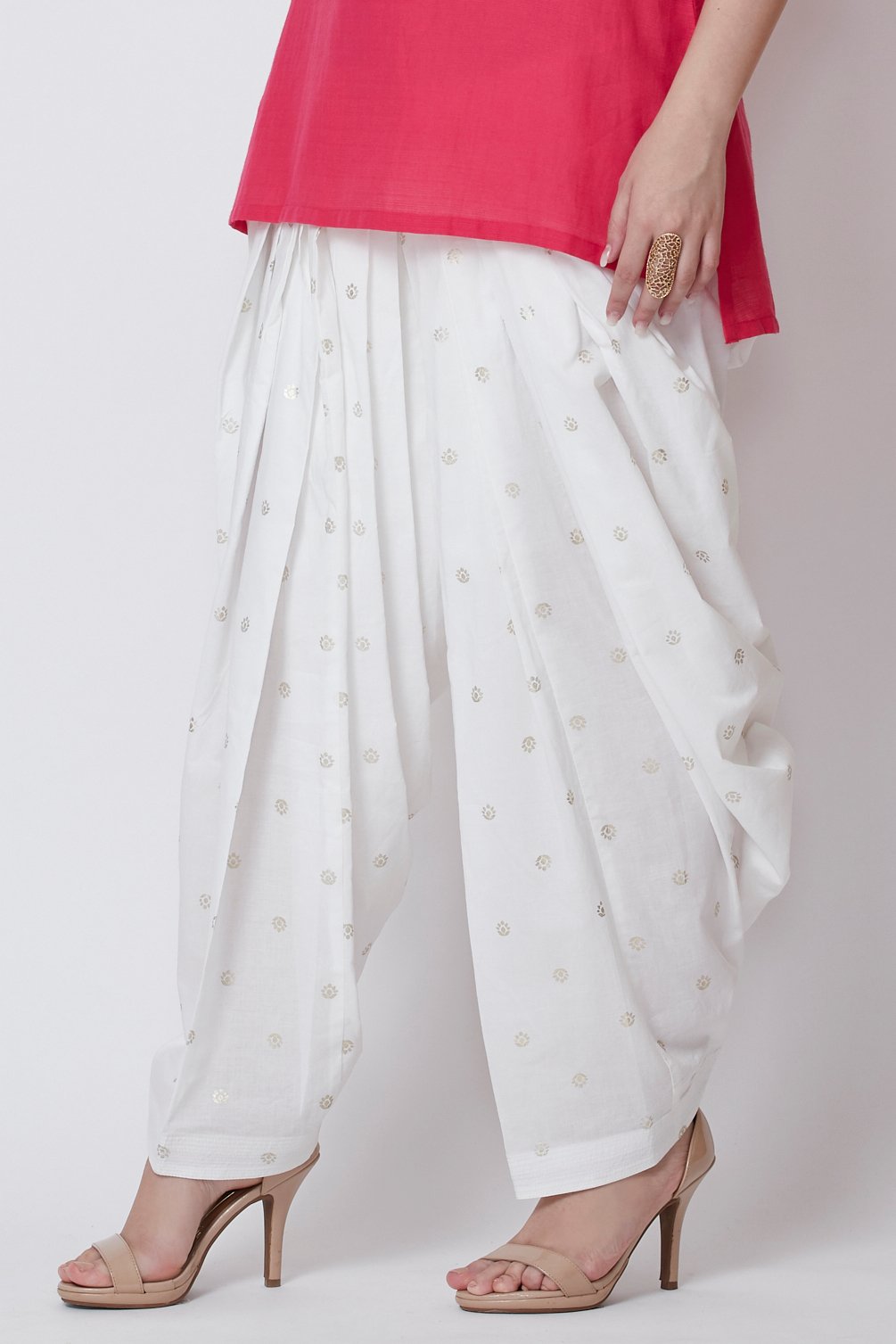 Off White Cotton Solid Salwar image number 0
