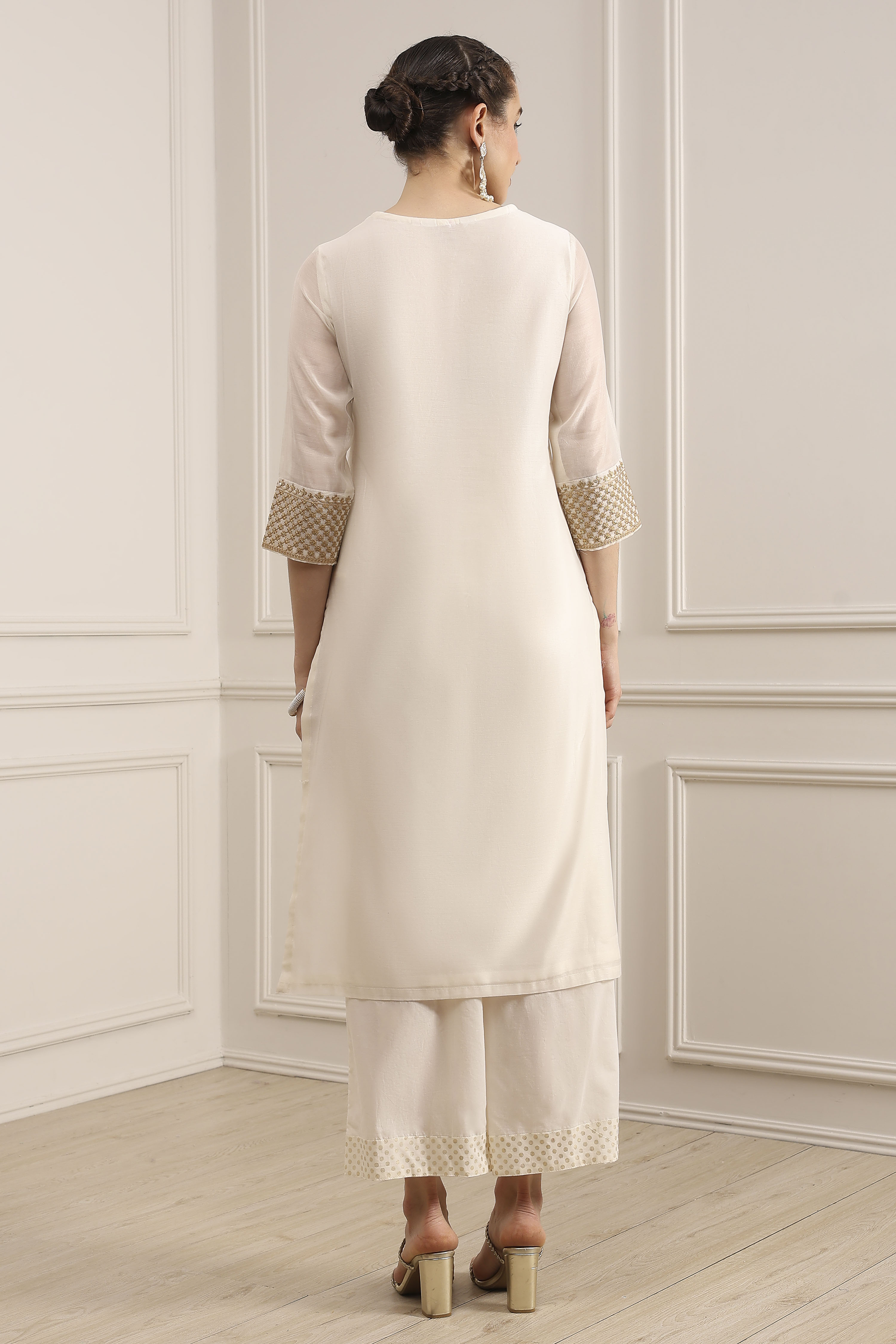 Off White Polyester Straight Dyed Suit Set image number 4