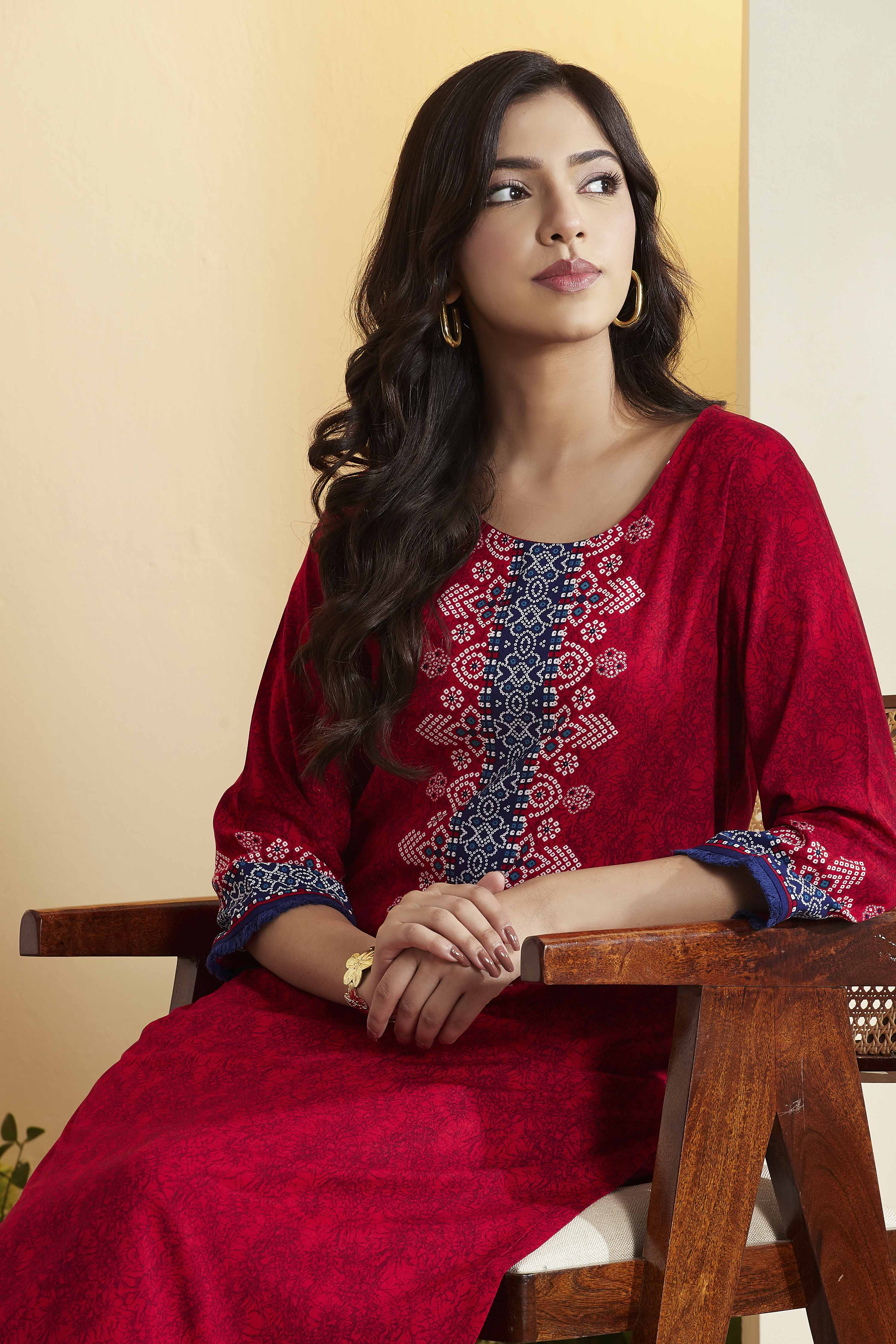 Red Viscose Rayon Yoke Printed Straight Kurta image number 1