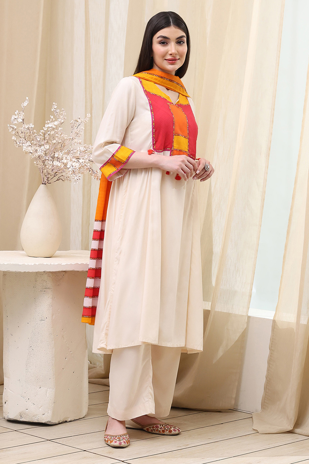 White Rayon Gathered Kurta Palazzo Suit Set image number 5