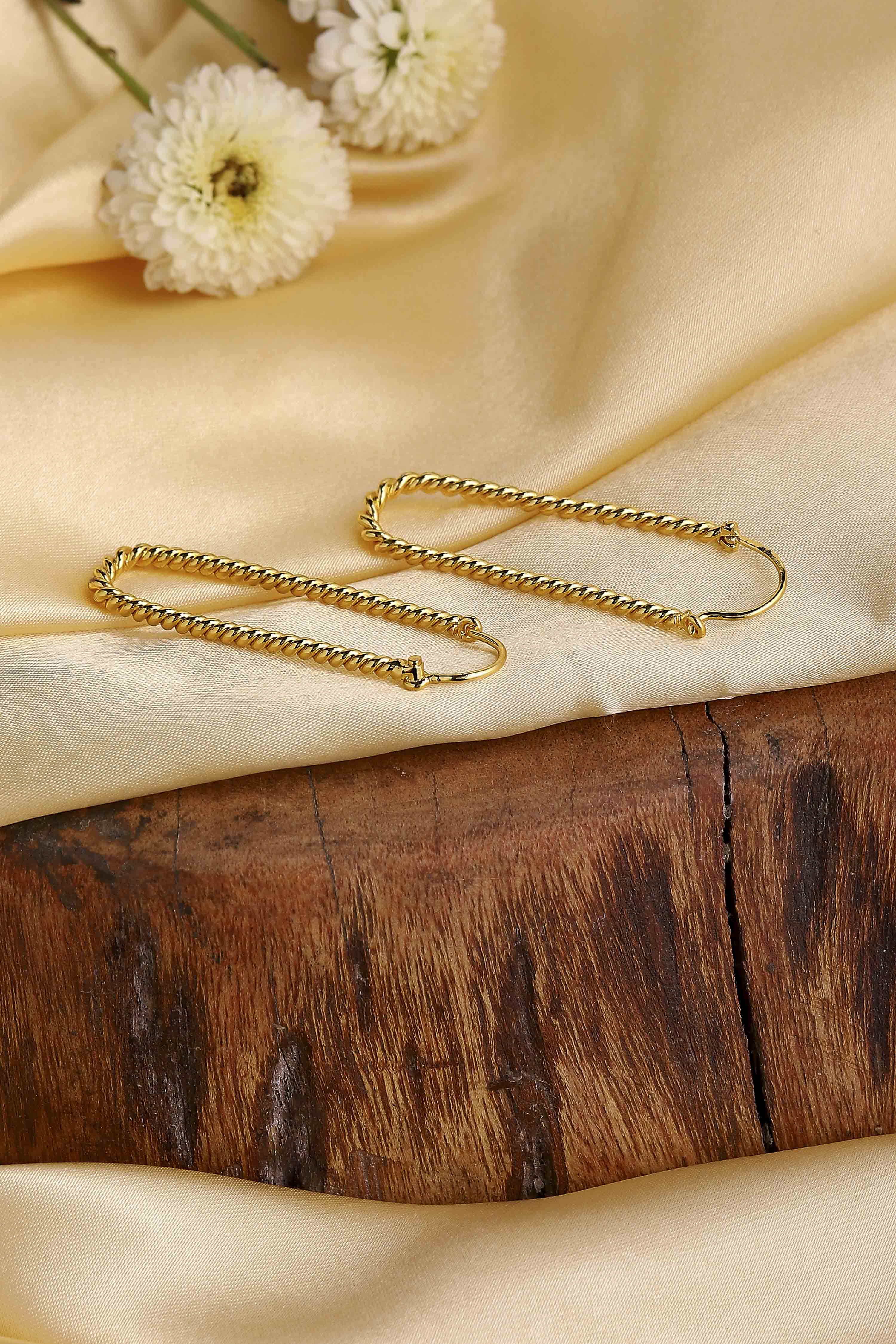Gold Textured Earrings image number 2