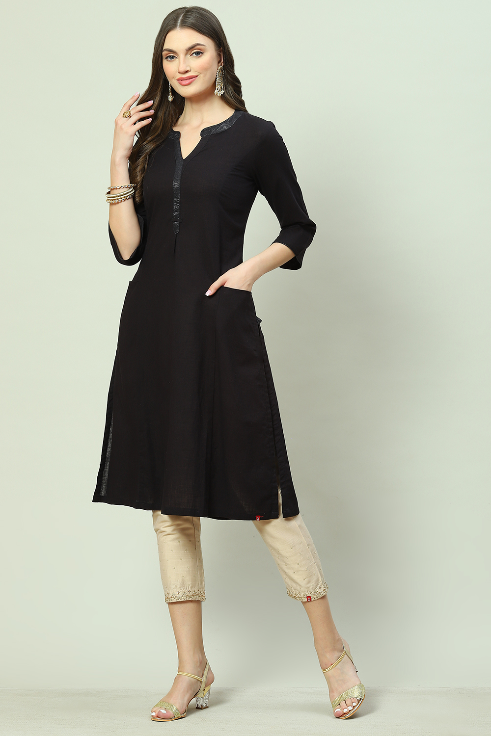 Blue Cotton Solid Kurti image number 2