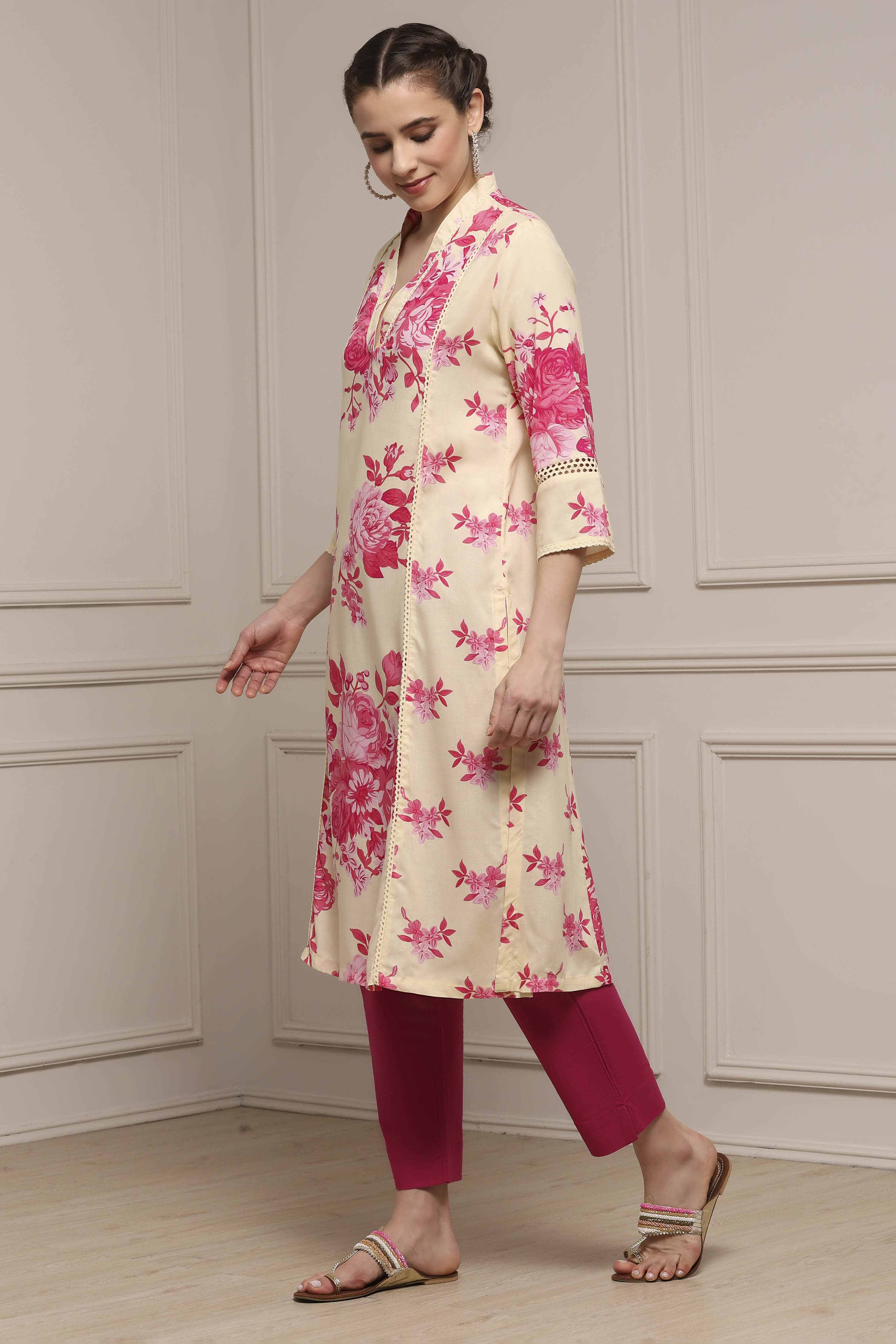 Pink Viscose Rayon A-Line Kurta image number 2