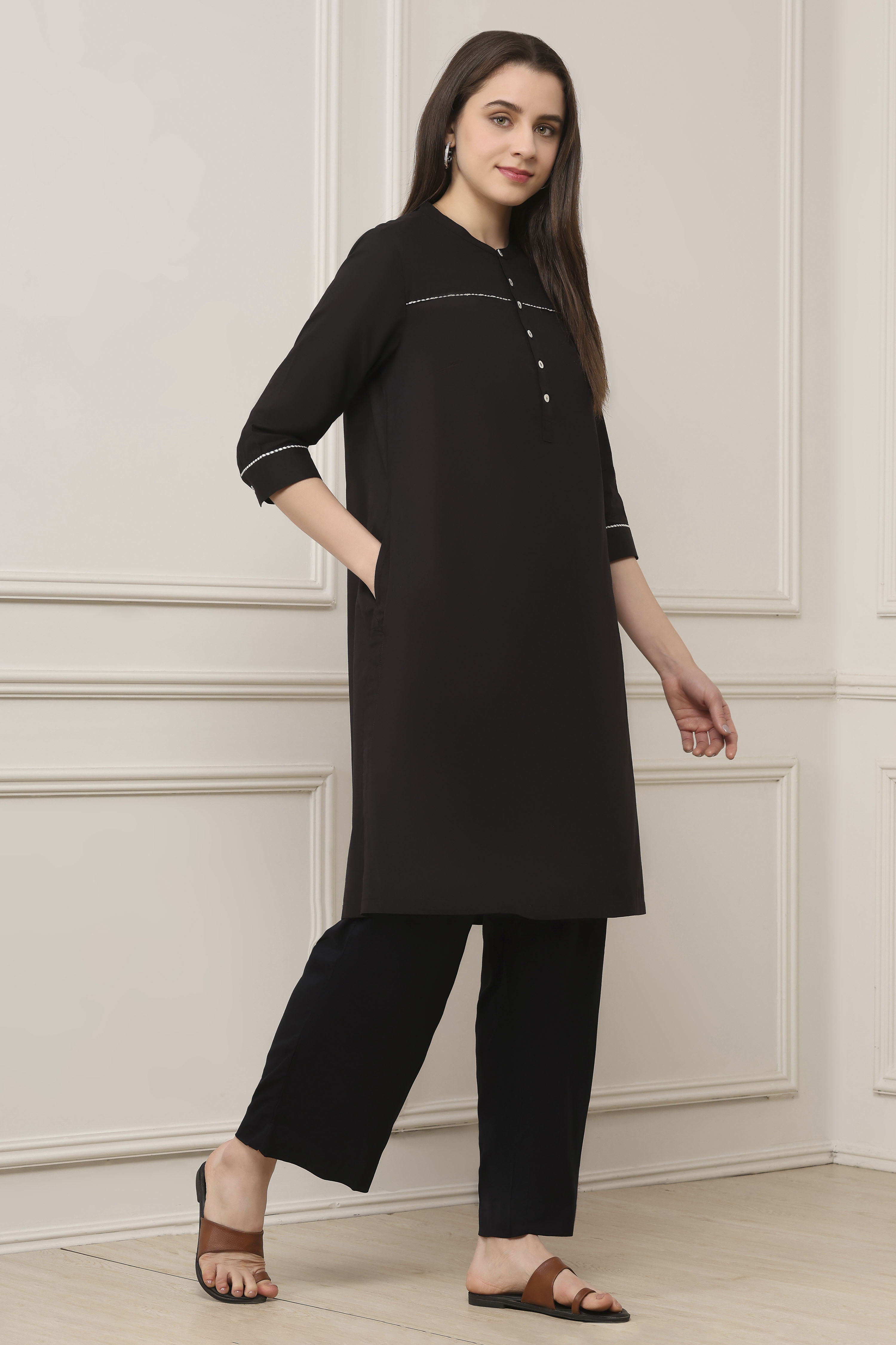 Wine Cotton Solid Straight Kurta image number 4