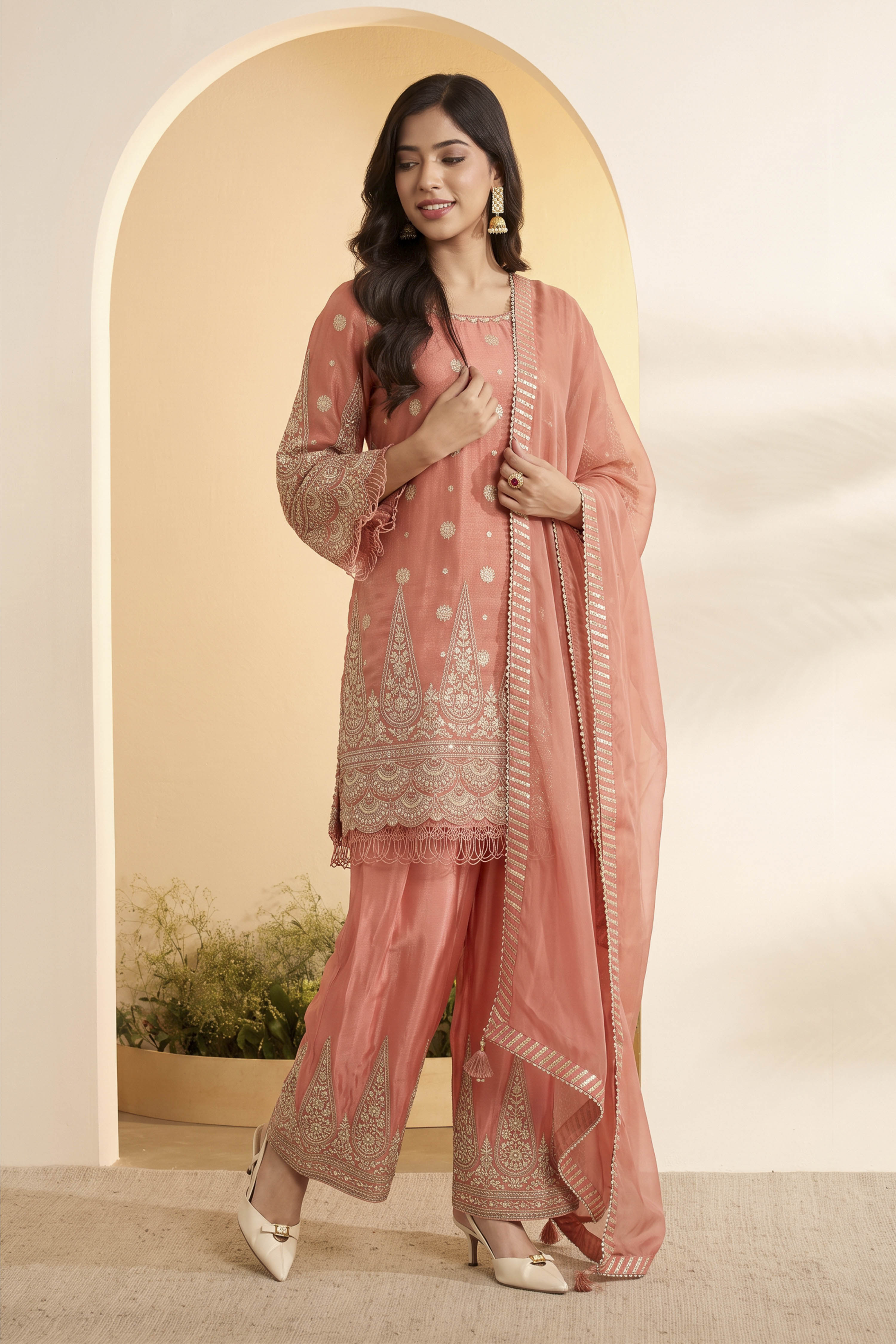 Peach Tissue Jacquard Embroidered Suit Set with Organza Dupatta image number 2