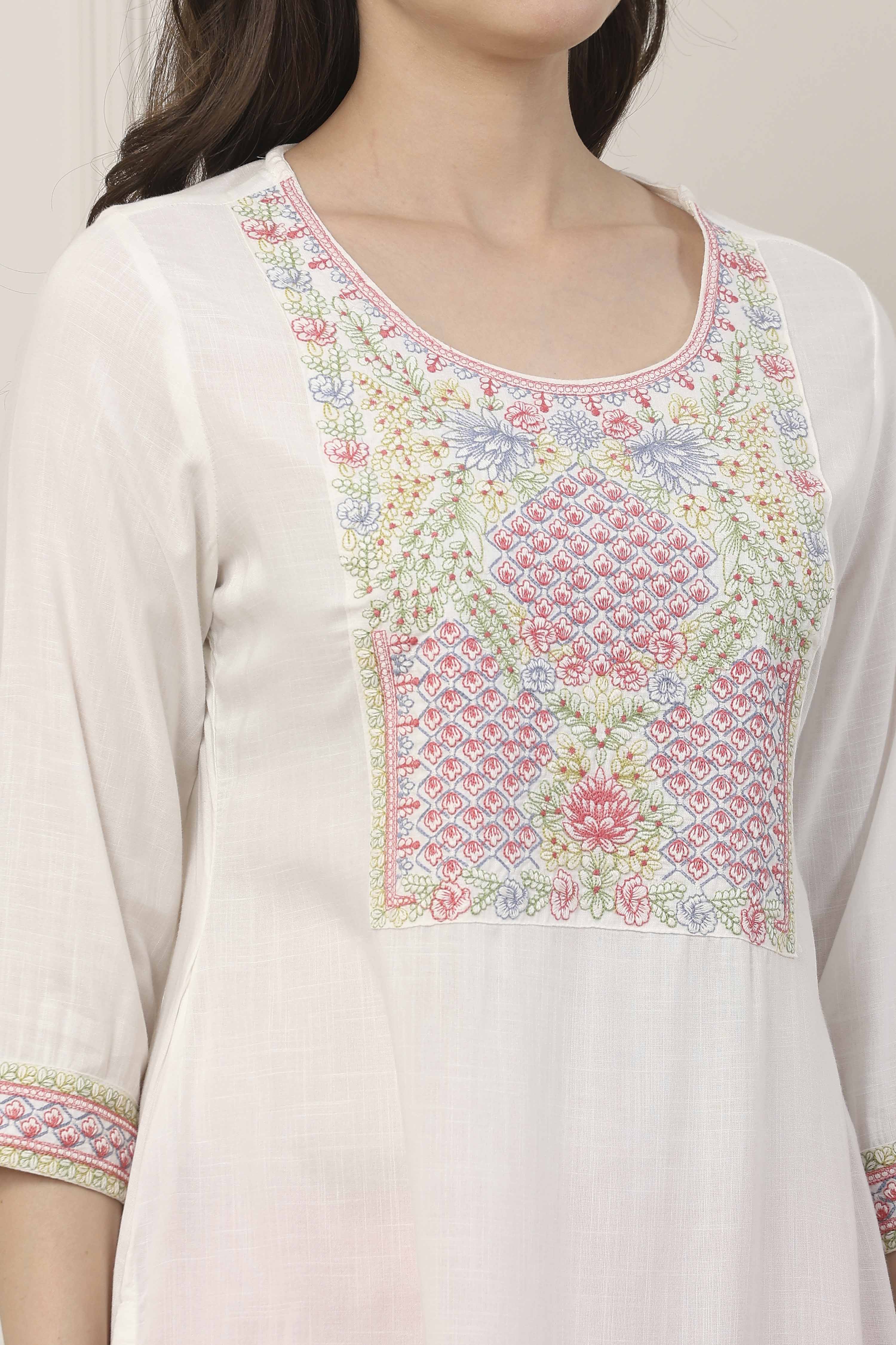 White Embroidered Yoke Design Straight Kurta image number 1