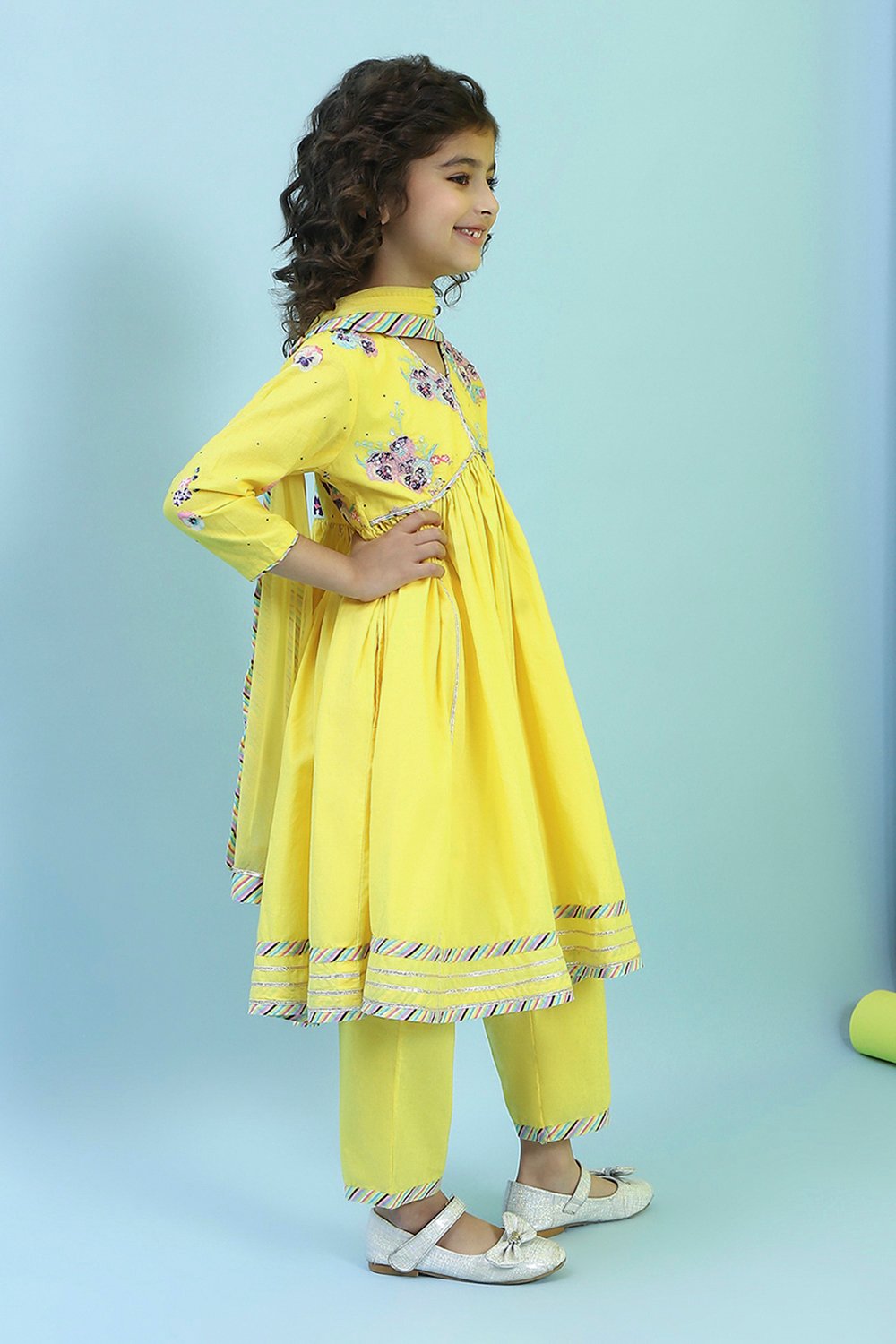 Yellow Cotton Gathered Suit Set image number 5