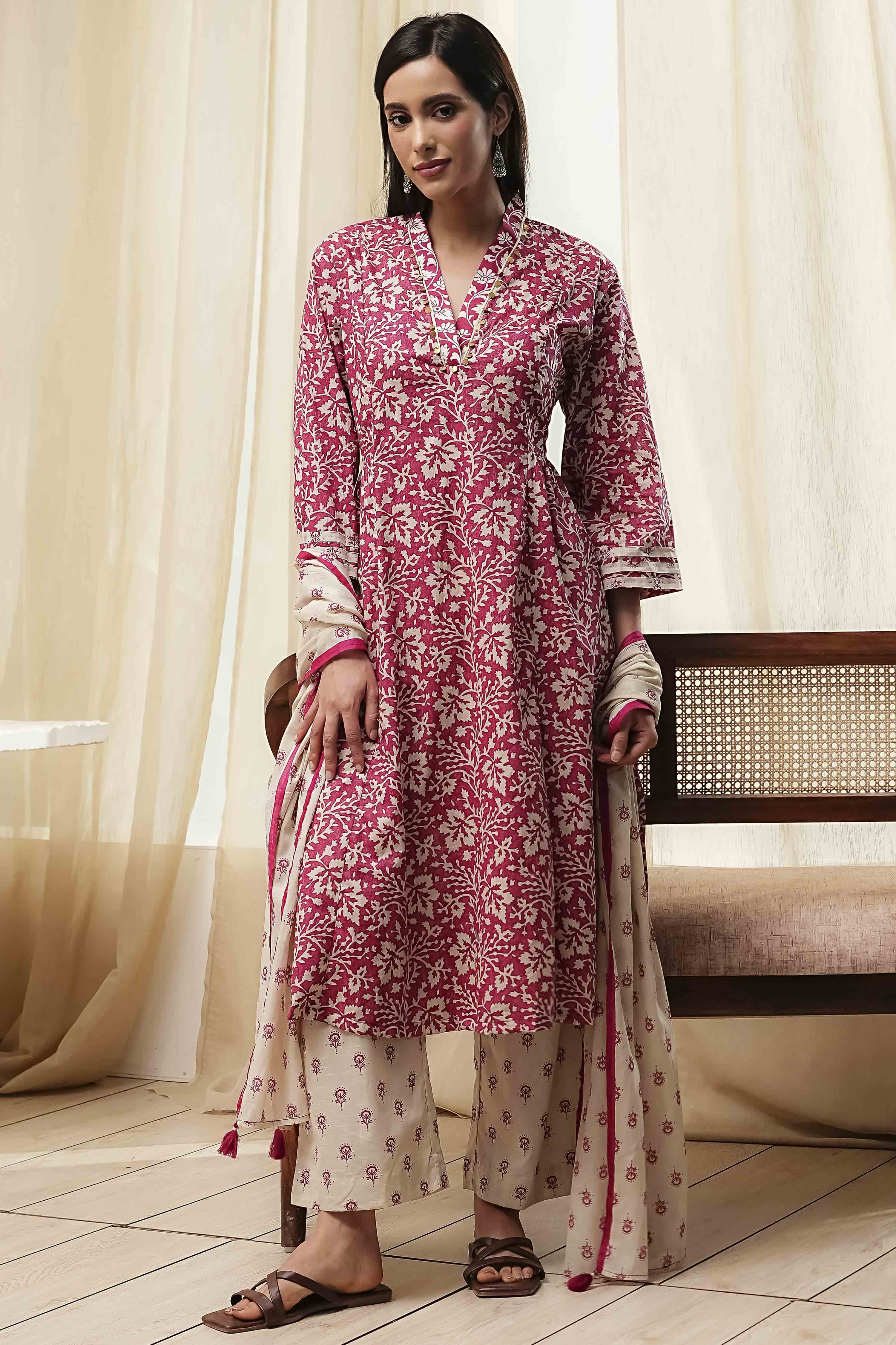 Red Cotton Printed Gathered Suit Set image number 0
