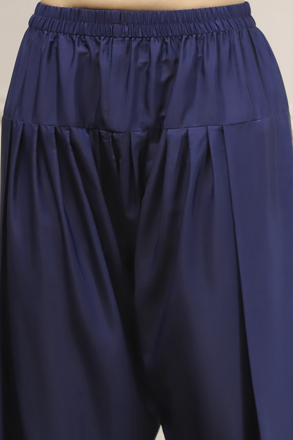 Blue Printed Straight Suit Set image number 2