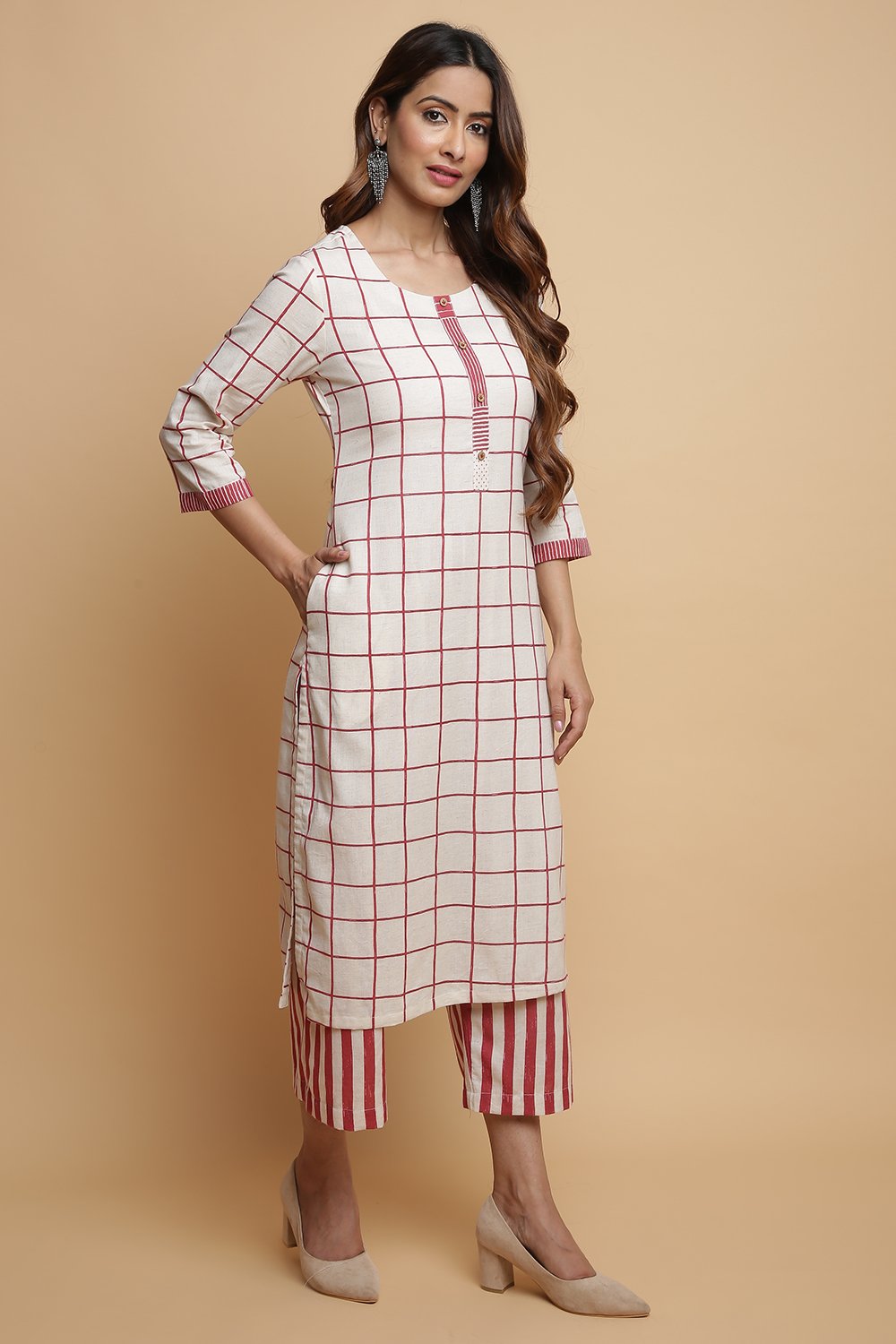 Black Cotton Straight Kurta Pants Set image number 4