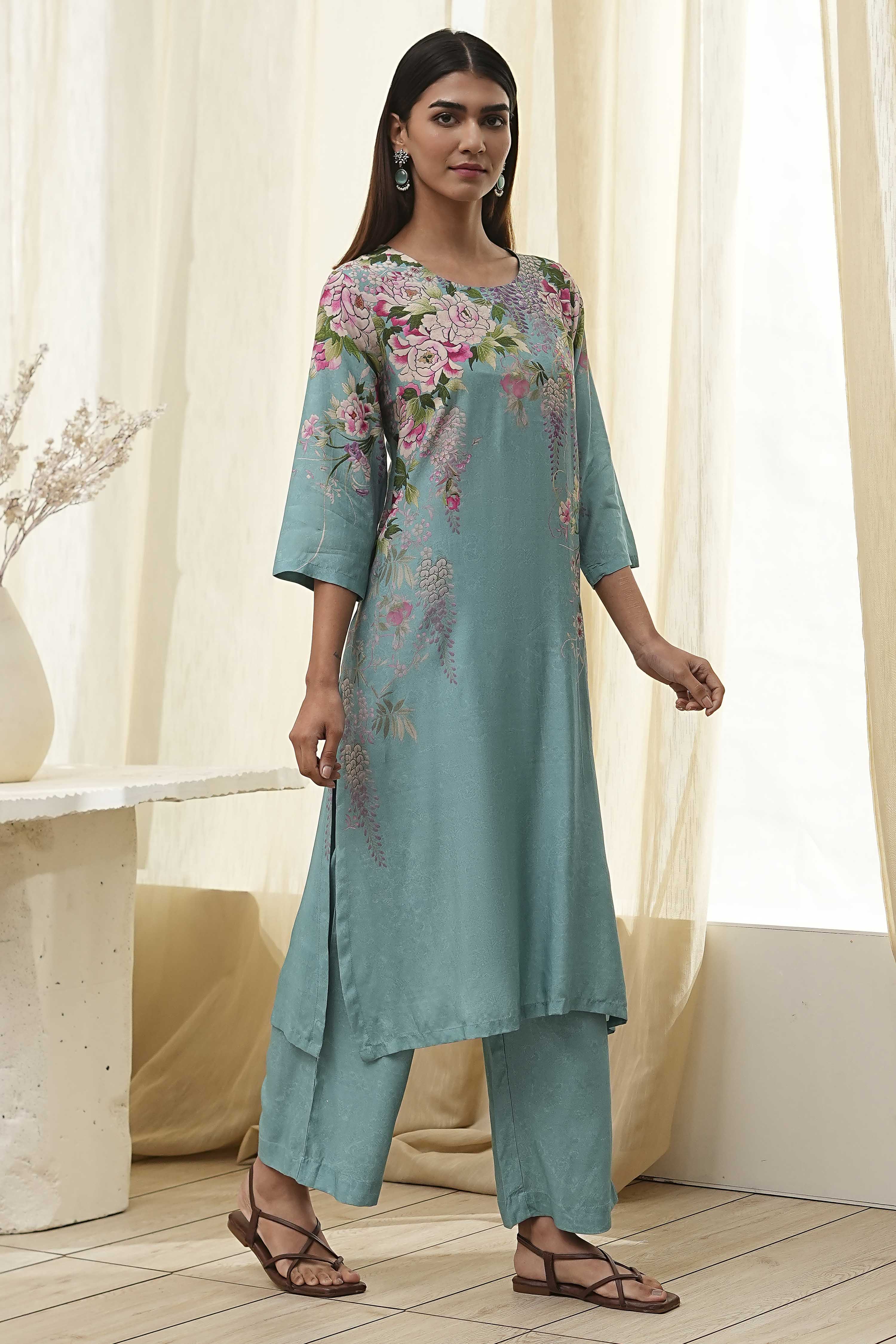 Blue Floral Straight Kurta Set image number 5
