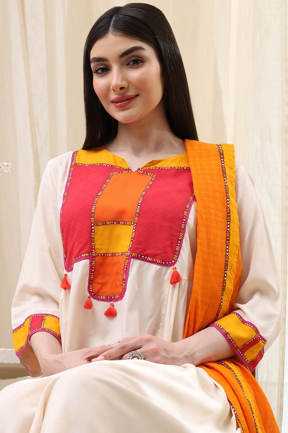 White Rayon Gathered Kurta Palazzo Suit Set image number 7