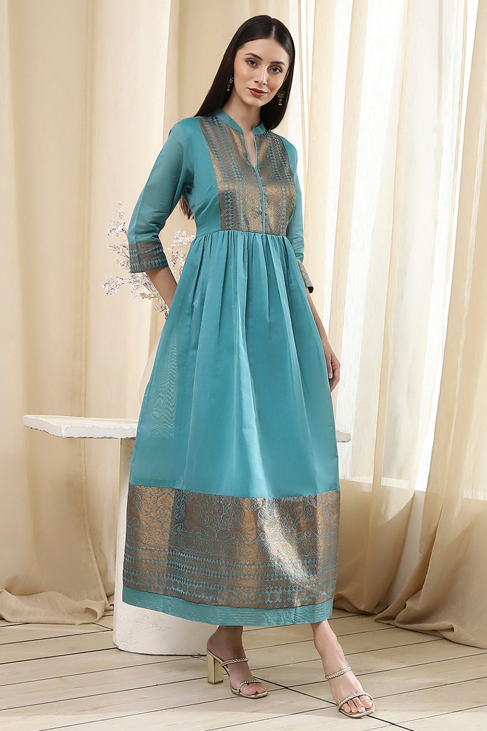 Fuschia Polyester Blend  Kurta image number 4