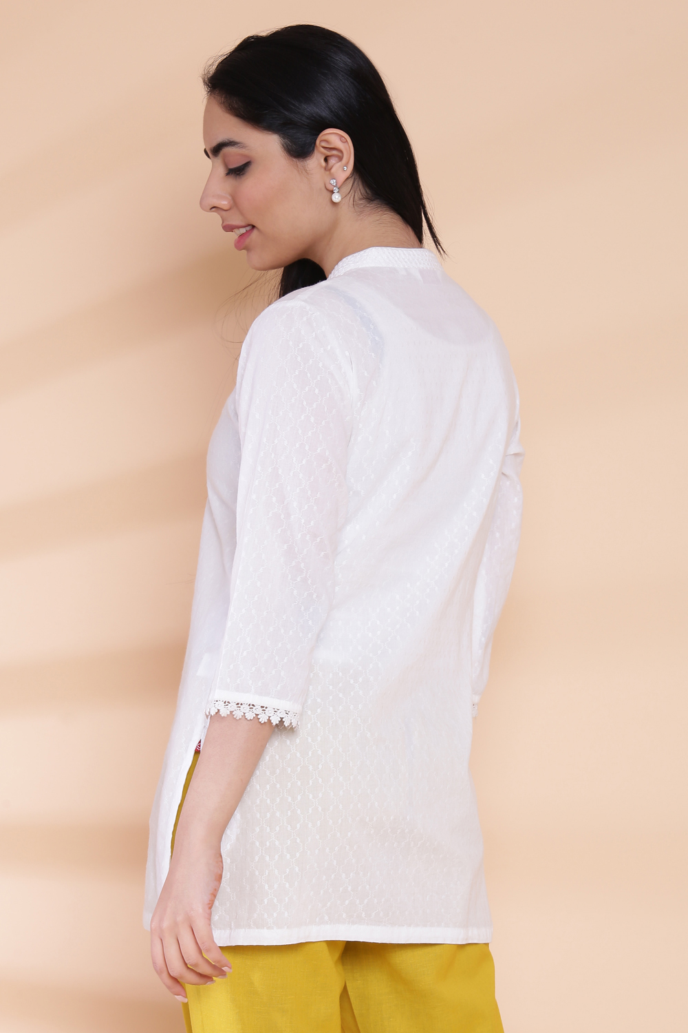 Off White Cotton Chikankari Short Embroidered Kurti image number 6