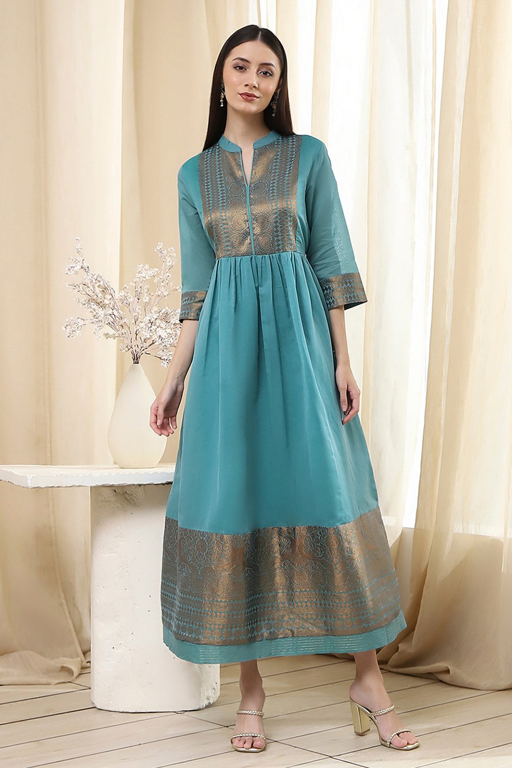 Fuschia Polyester Blend  Kurta image number 5