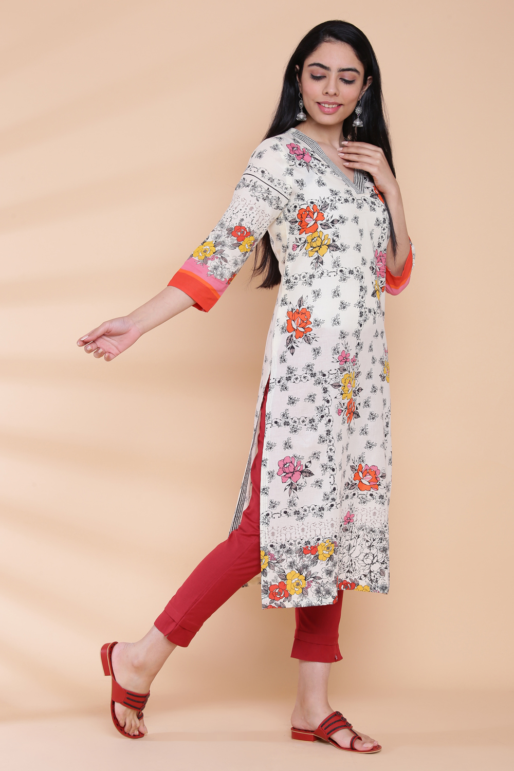 Cream Cotton Straight Printed Kurta image number 4