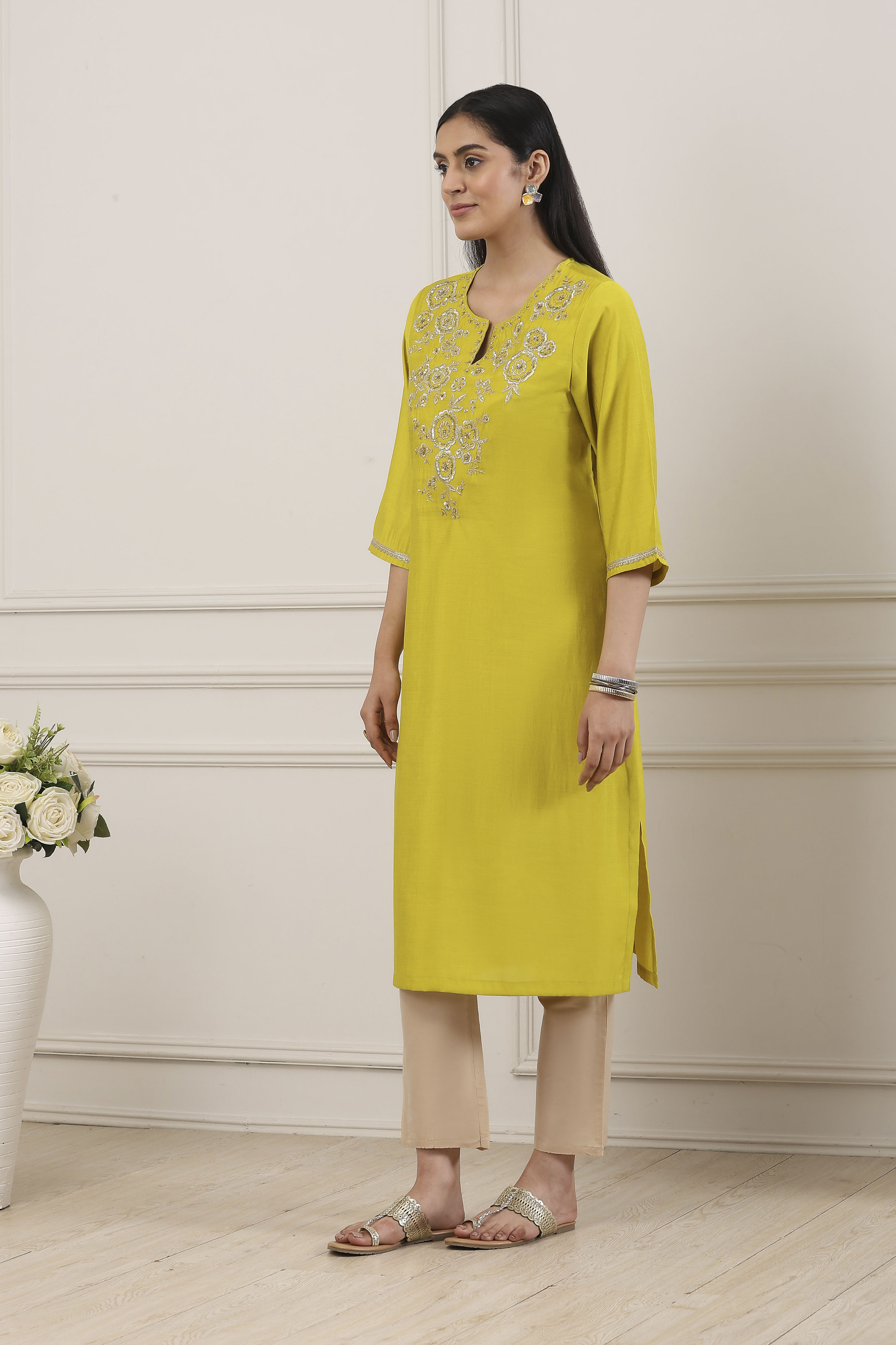 Lime Viscose Blend Straight Kurta image number 2