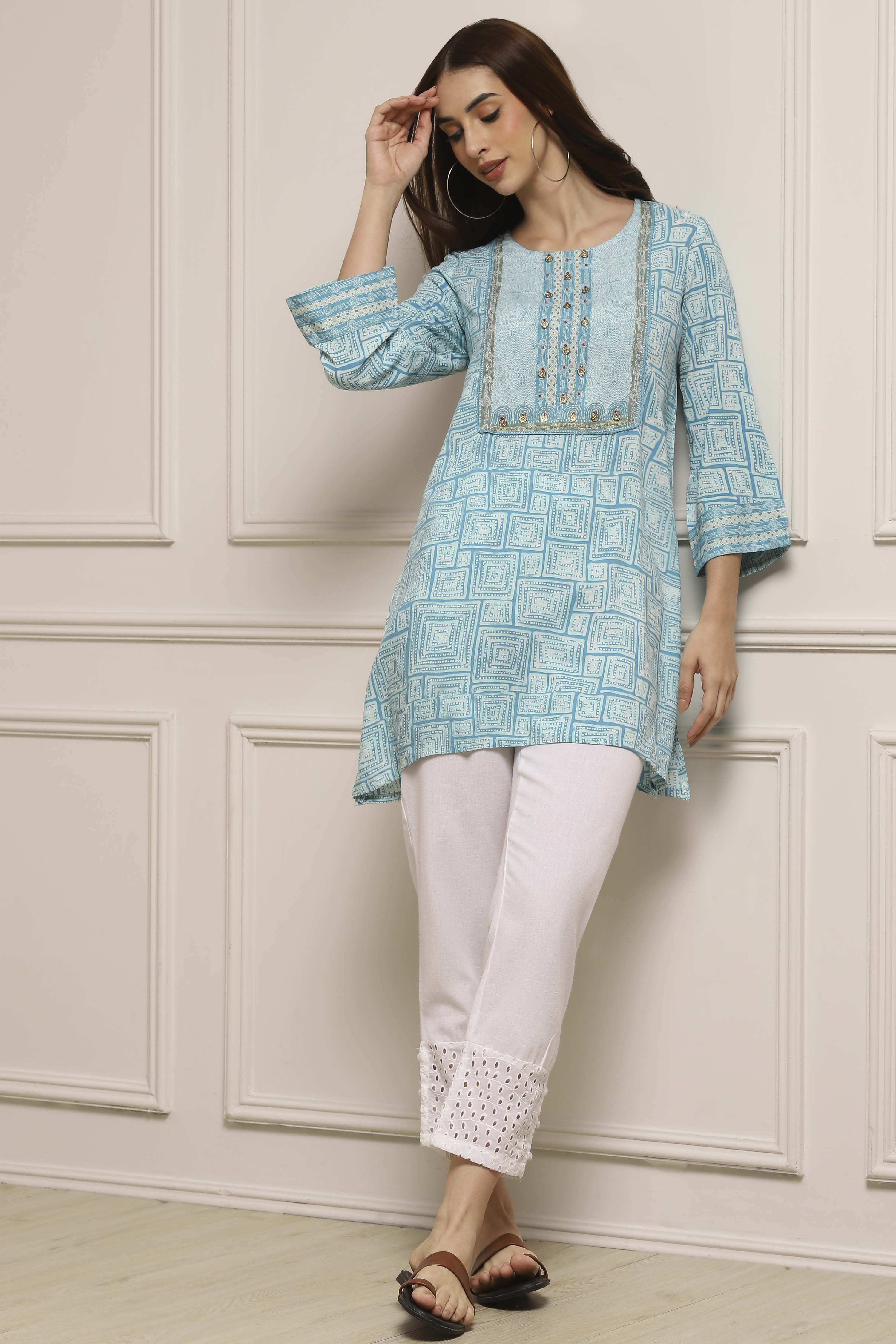 Coral Rayon Printed Kurti image number 5