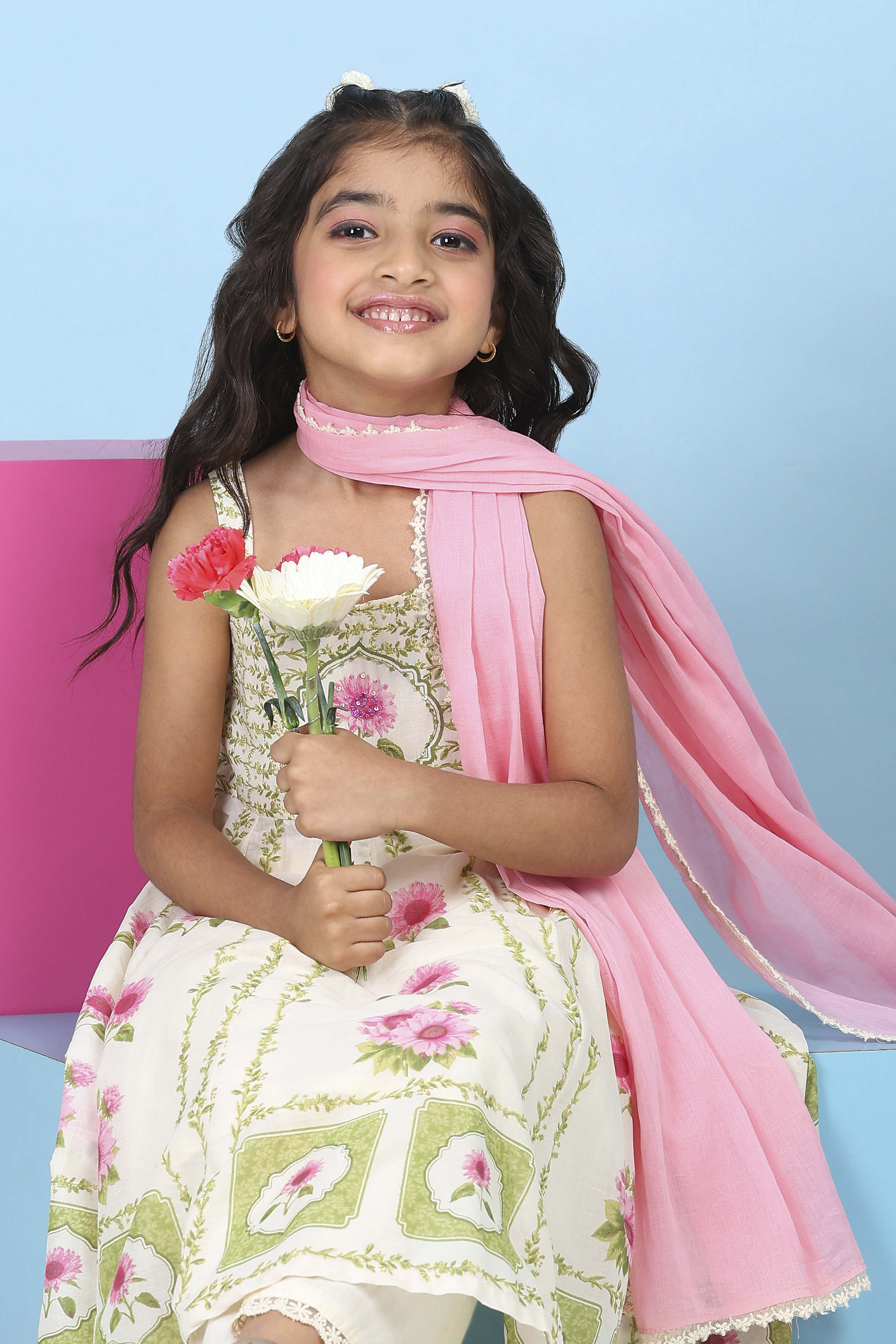 Off White & Green Cotton Floral Printed Anarkali Suit Set image number 8