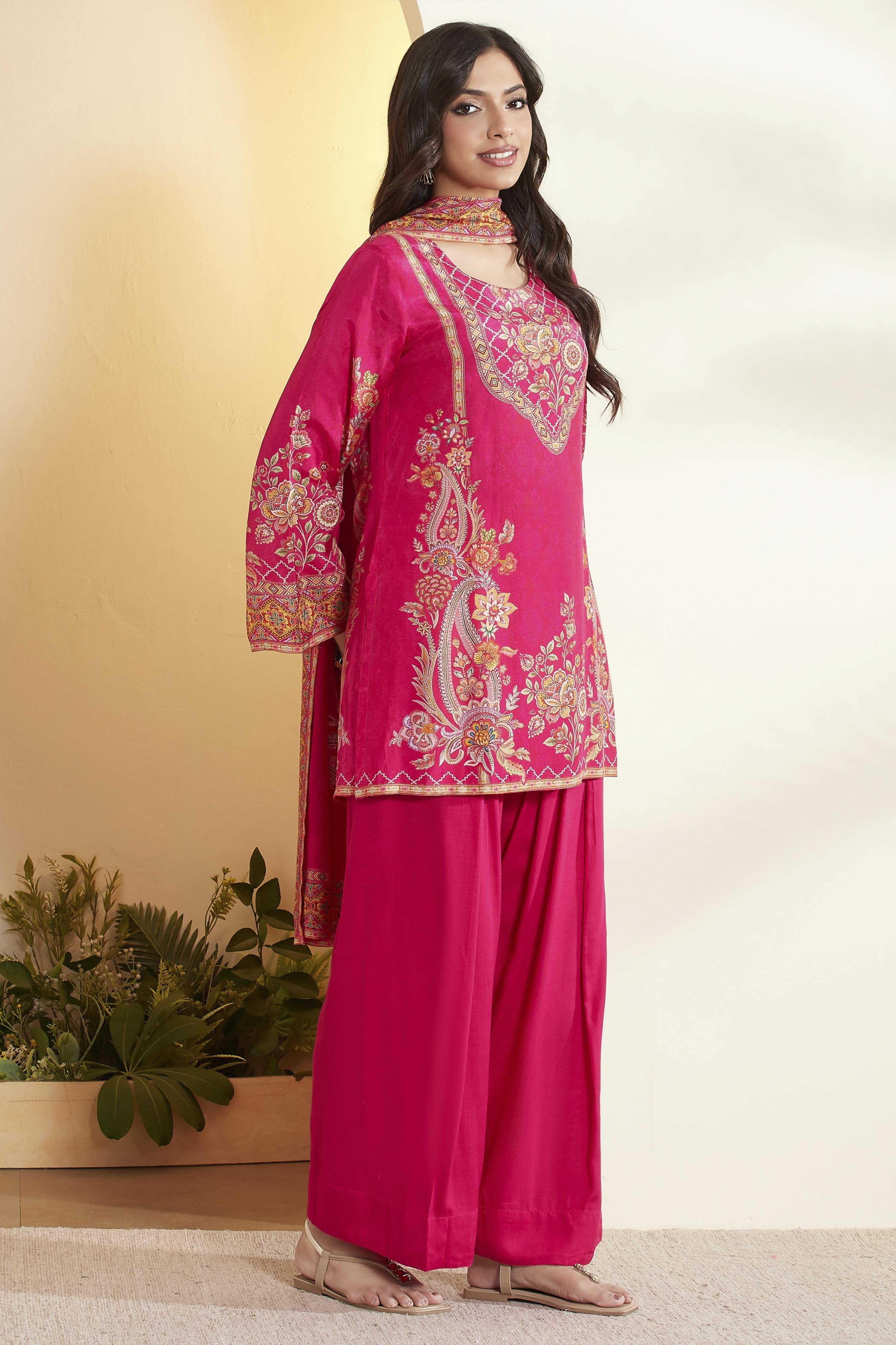 Fuchsia Floral Printed Straight Kurta Set image number 5