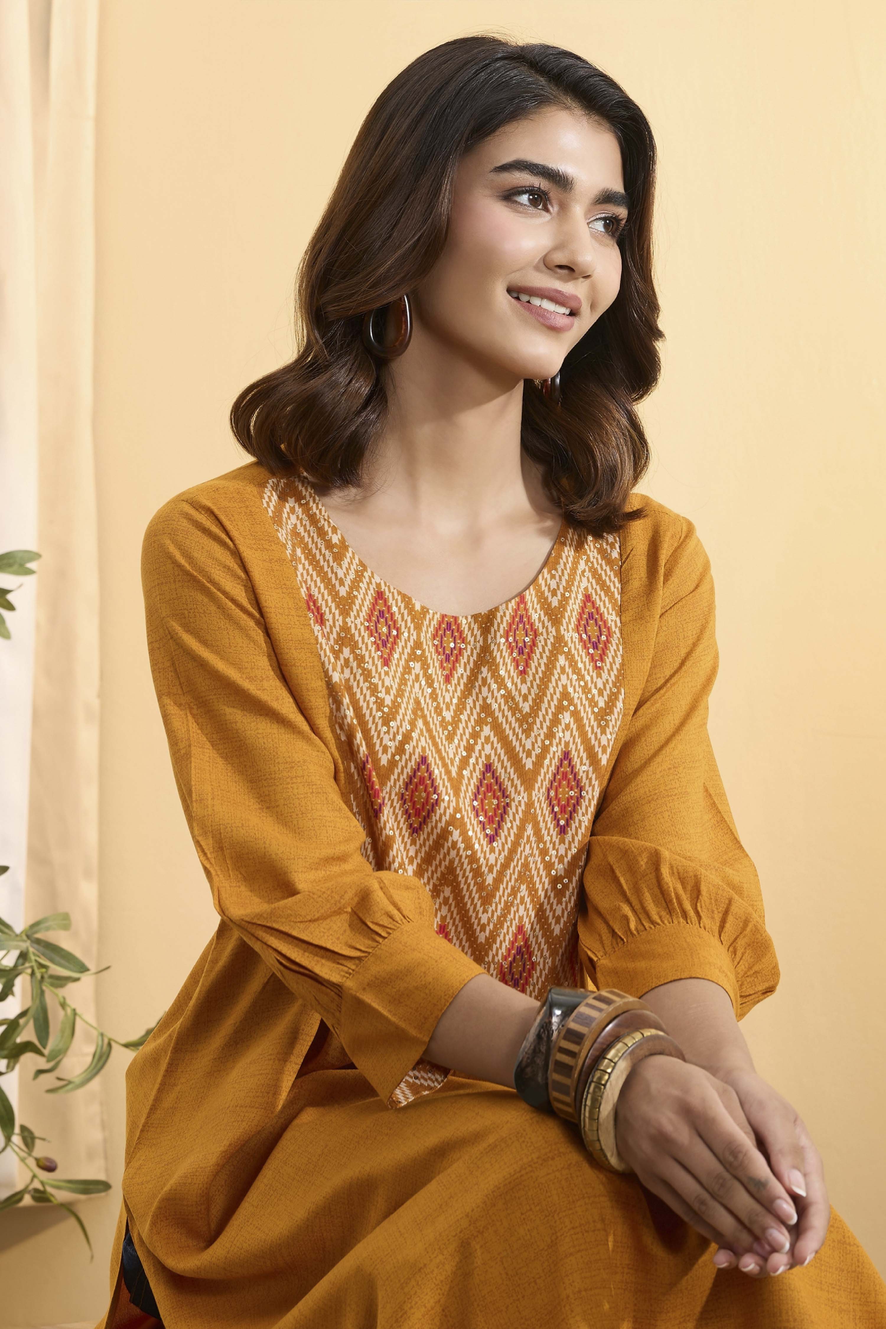 Mustard Viscose Rayon Straight Kurta image number 6