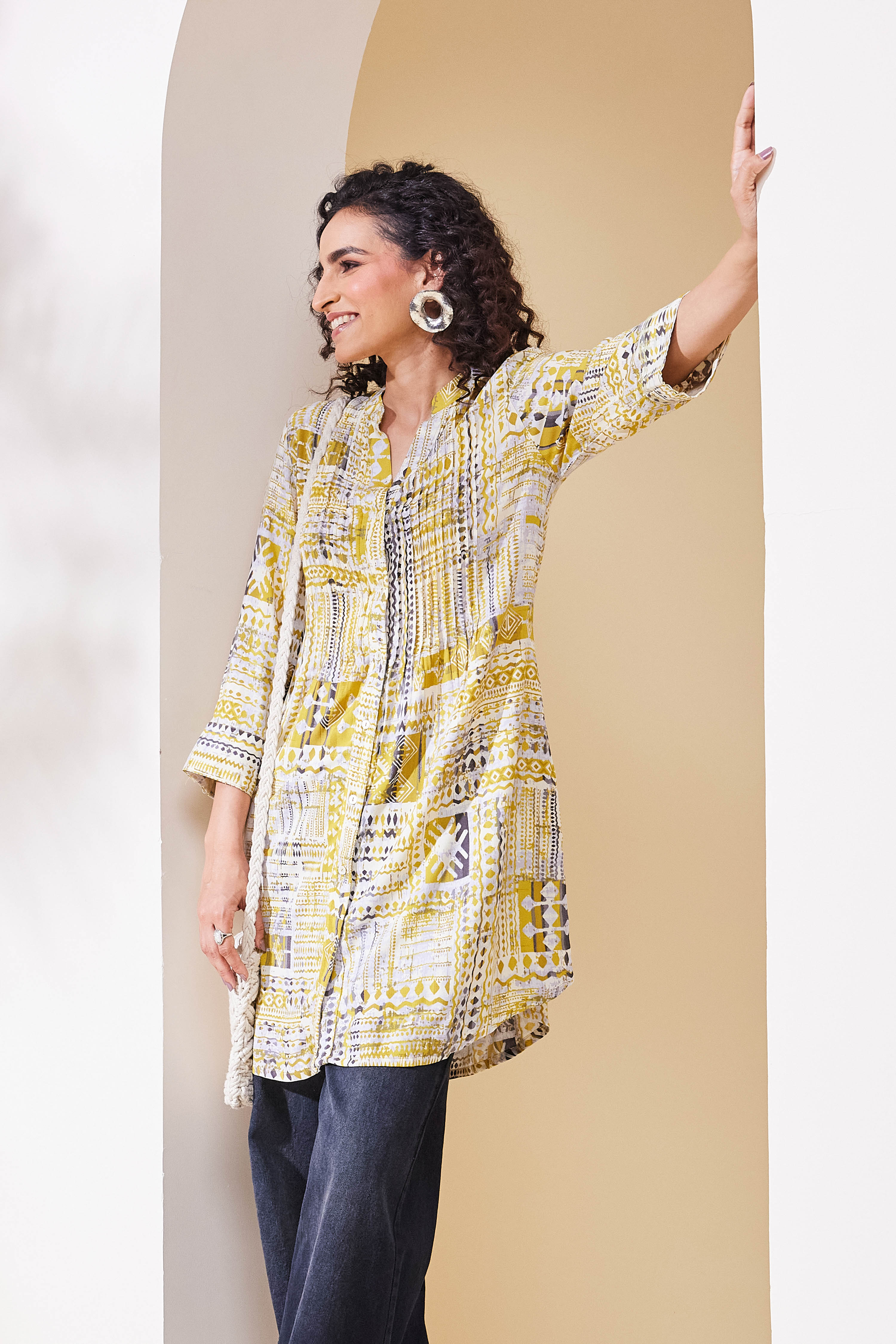 Mustard Viscose Rayon Straight Kurta image number 5