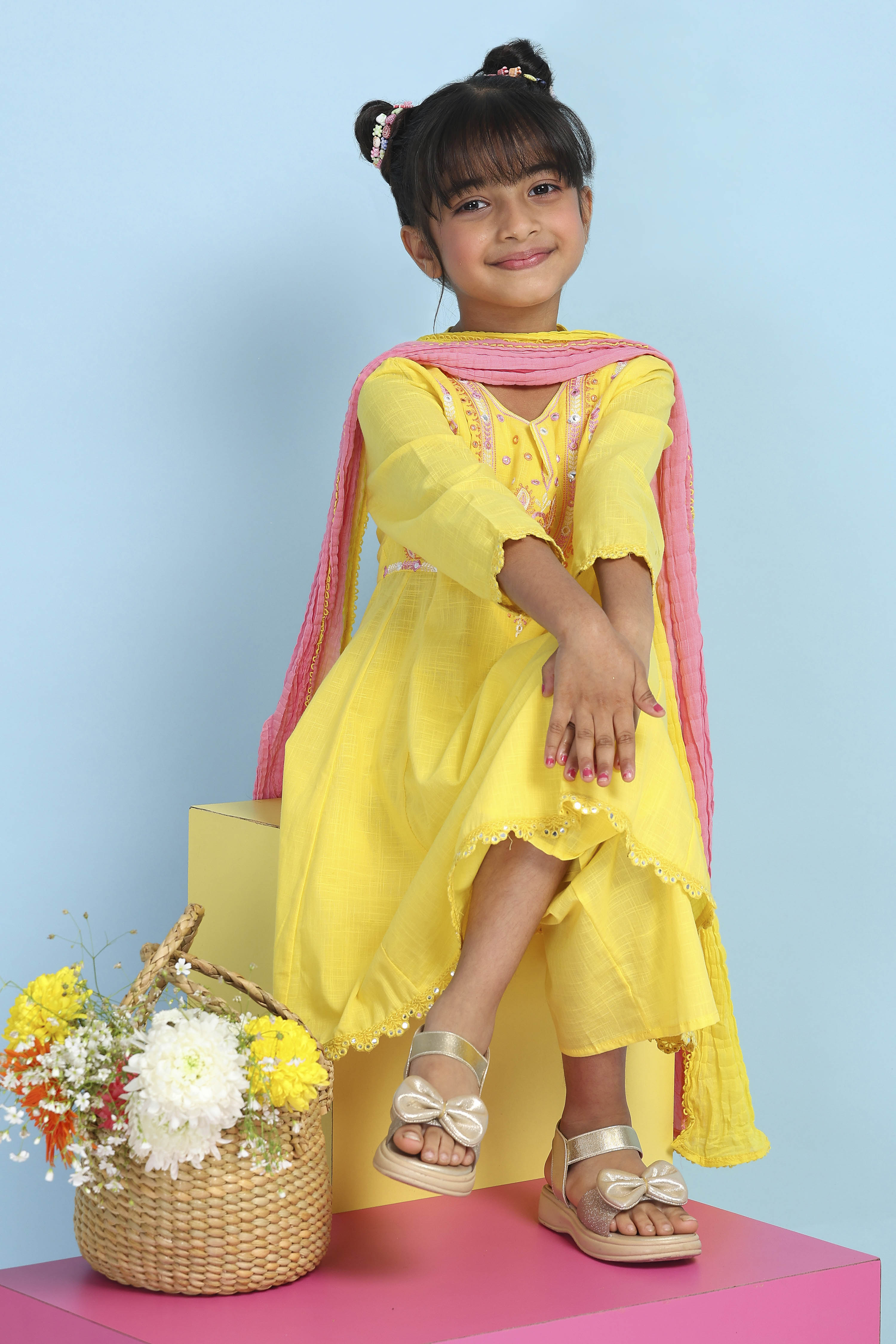 Yellow Cotton Solid A-Line Suit Set image number 0