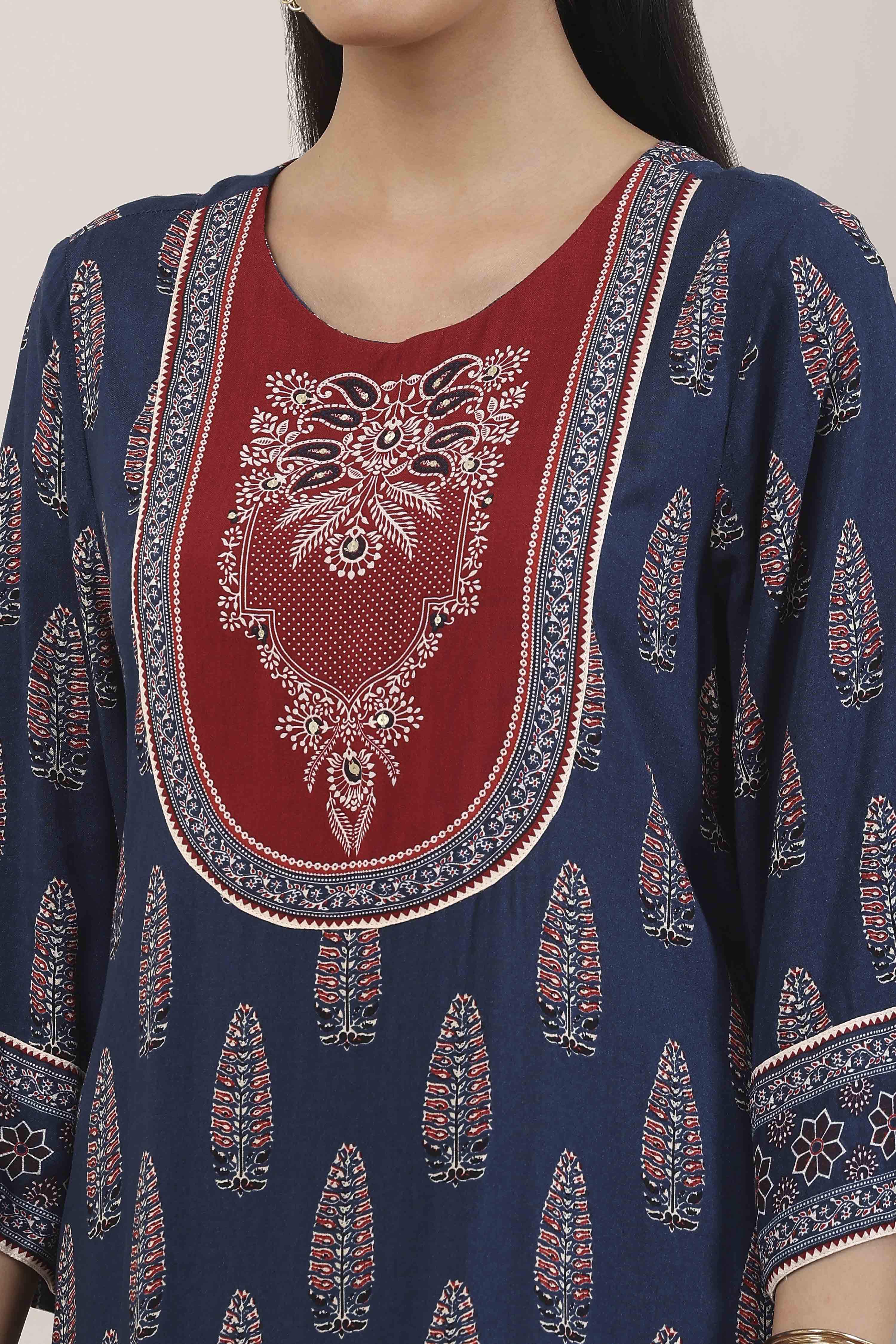 Blue Viscose Rayon Straight Kurta Pants Set image number 1