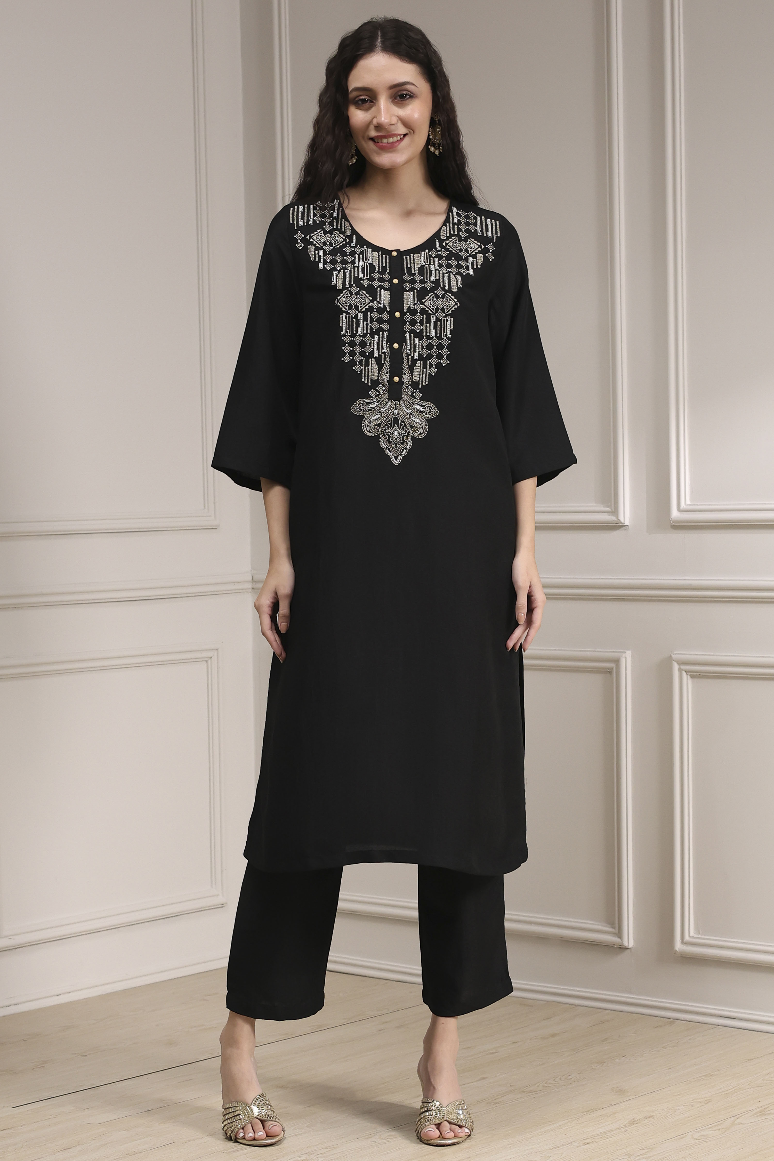 Black Textured Straight Kurta Pants Set image number 6