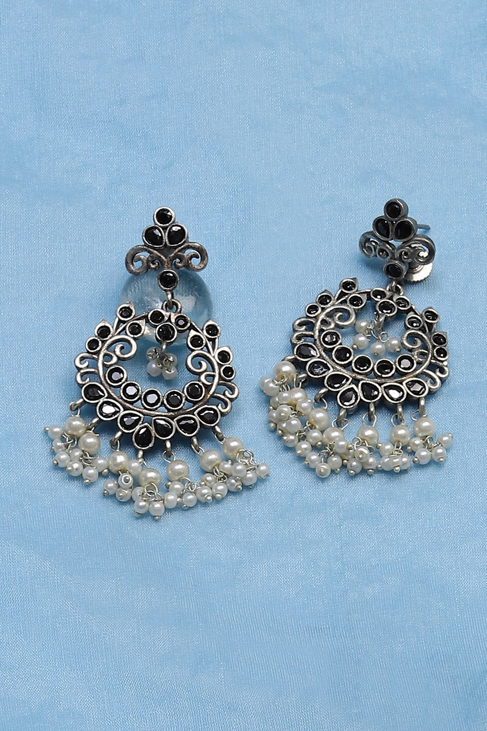 Black Kundan Pearl Earrings image number 0