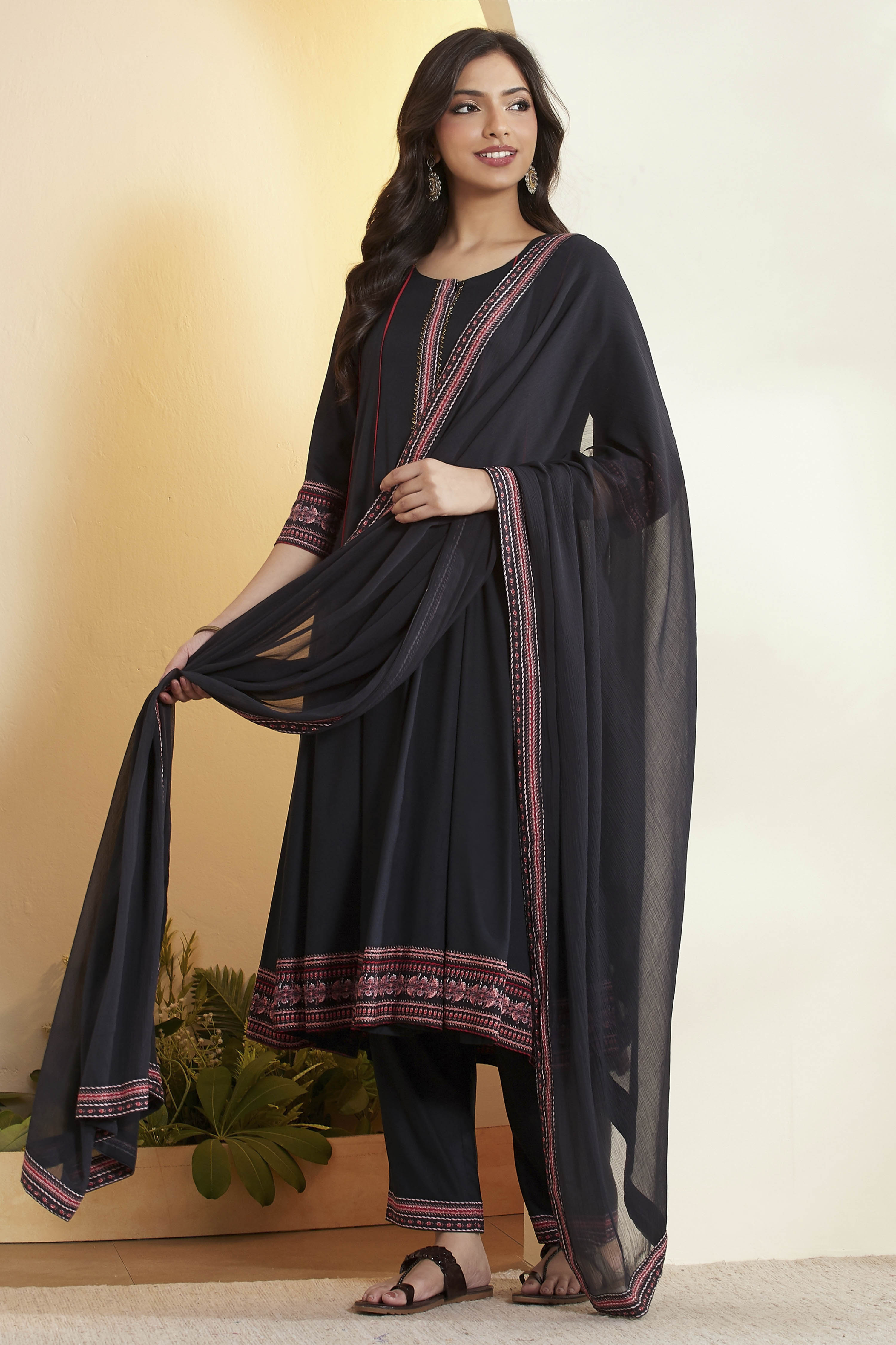 Black Viscose Rayon Kalidar Suit Set image number 0