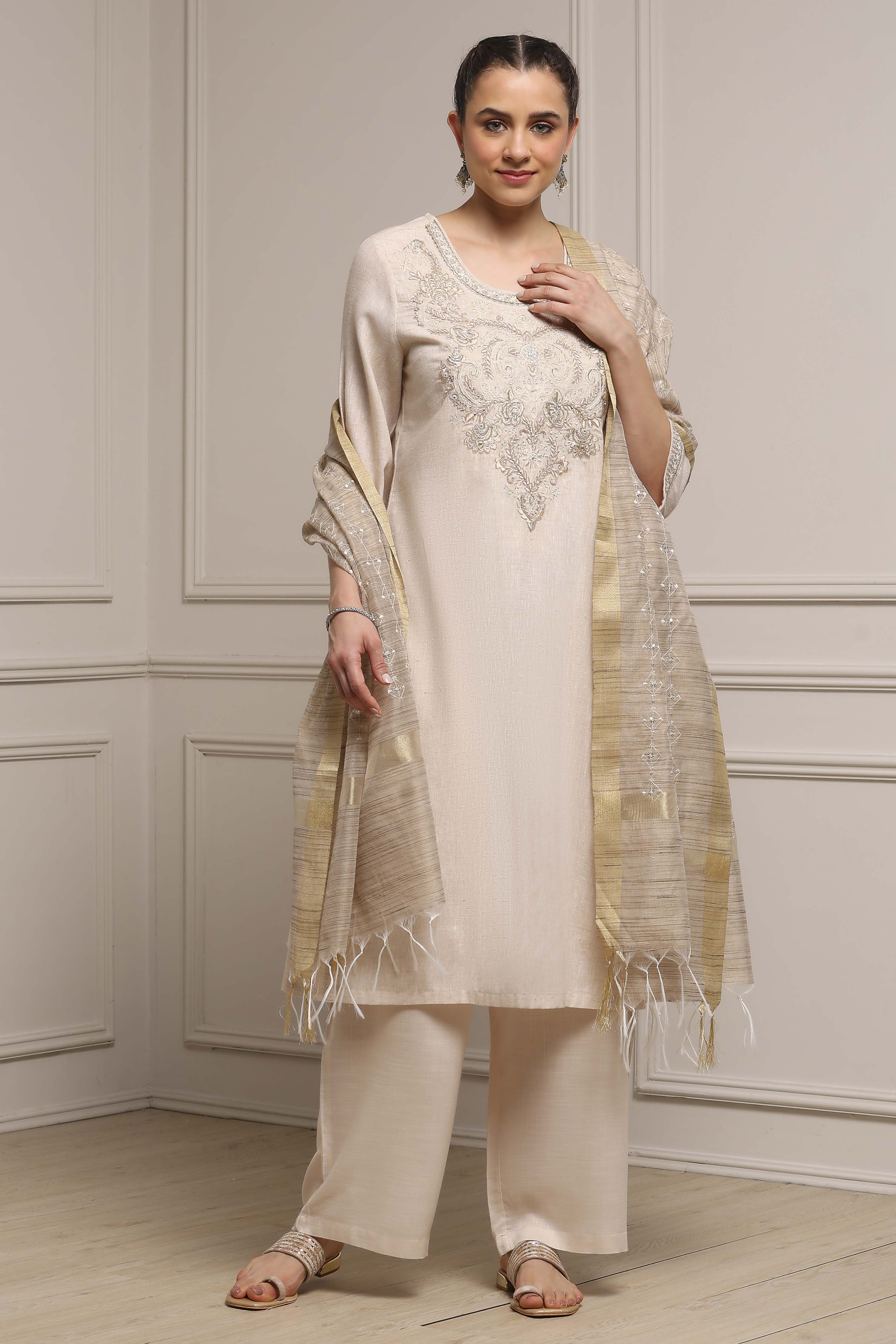 Beige Polyester Blend Straight Dyed Suit Set image number 6