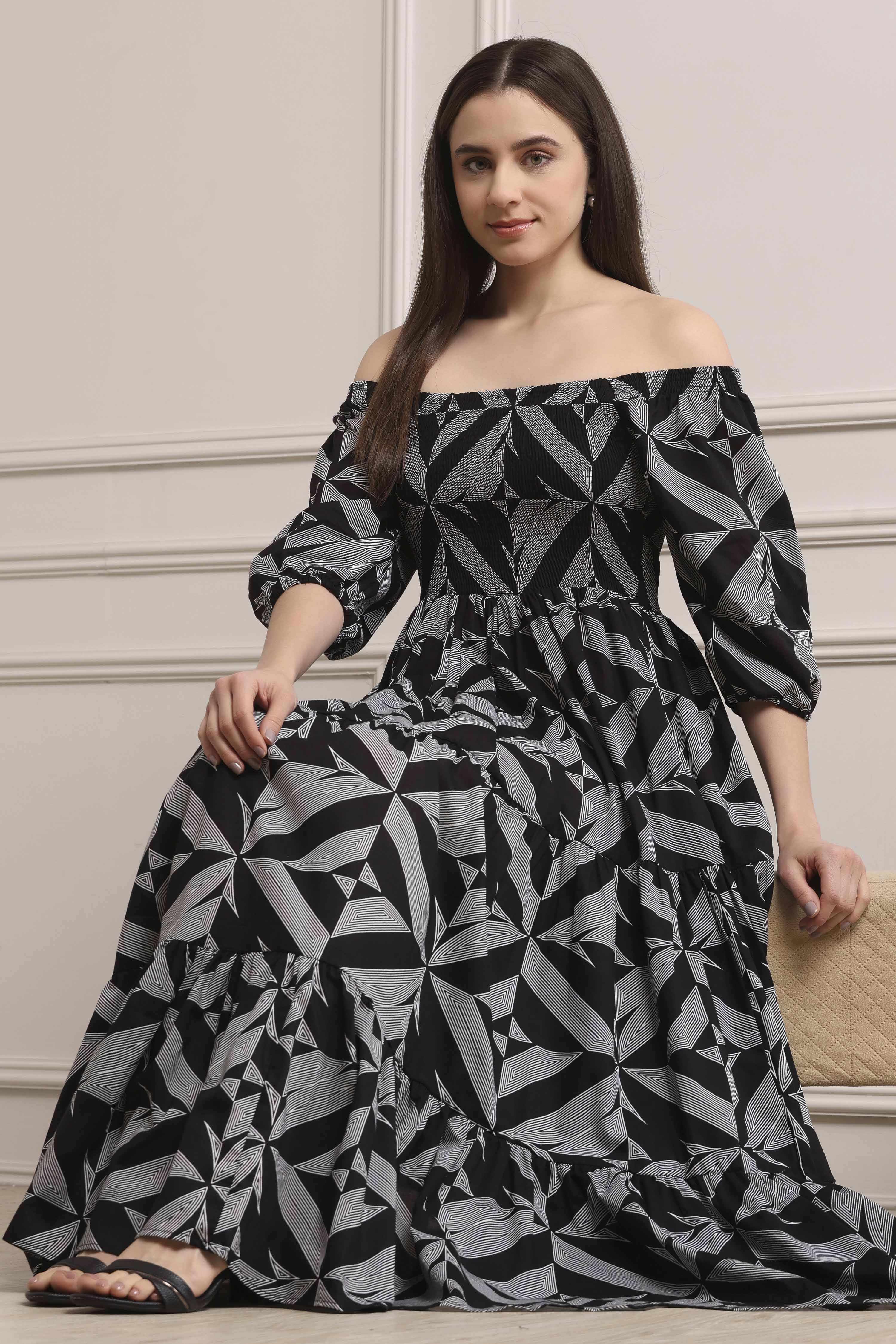 Black Cotton Tiered Dress image number 5