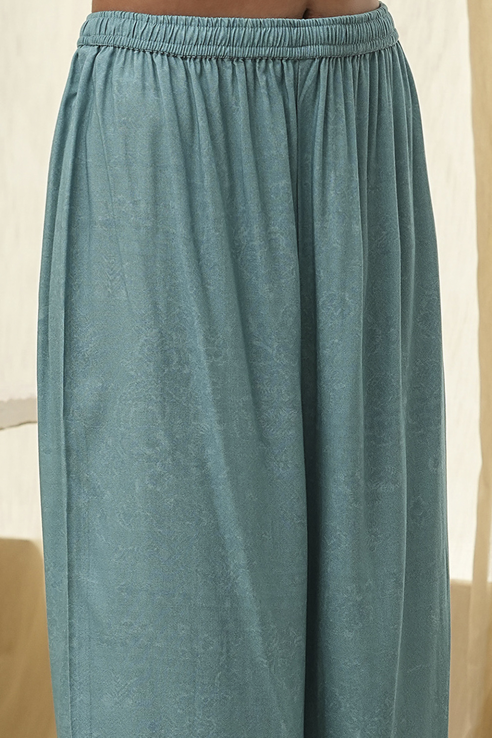 Blue Floral Straight Kurta Set image number 2