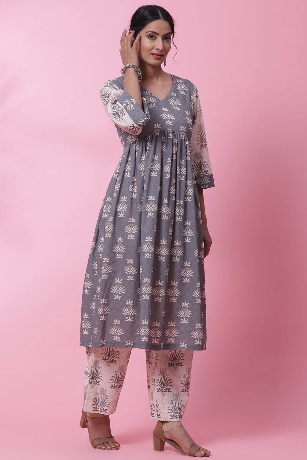 Peach Cotton Flared Kurta Set image number 3