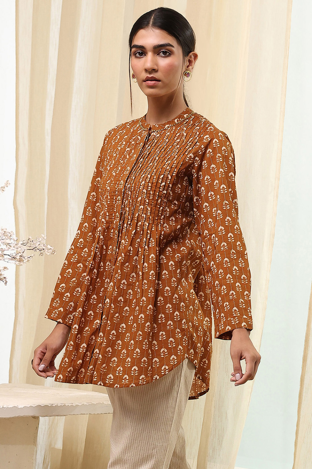 Mustard Cotton Regular Shirt image number 2