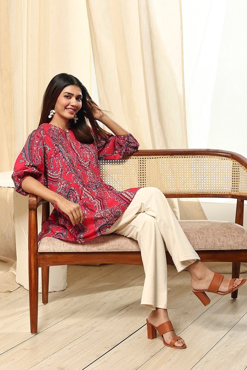 Magenta Cotton Printed A-Line Short Kurta image number 5