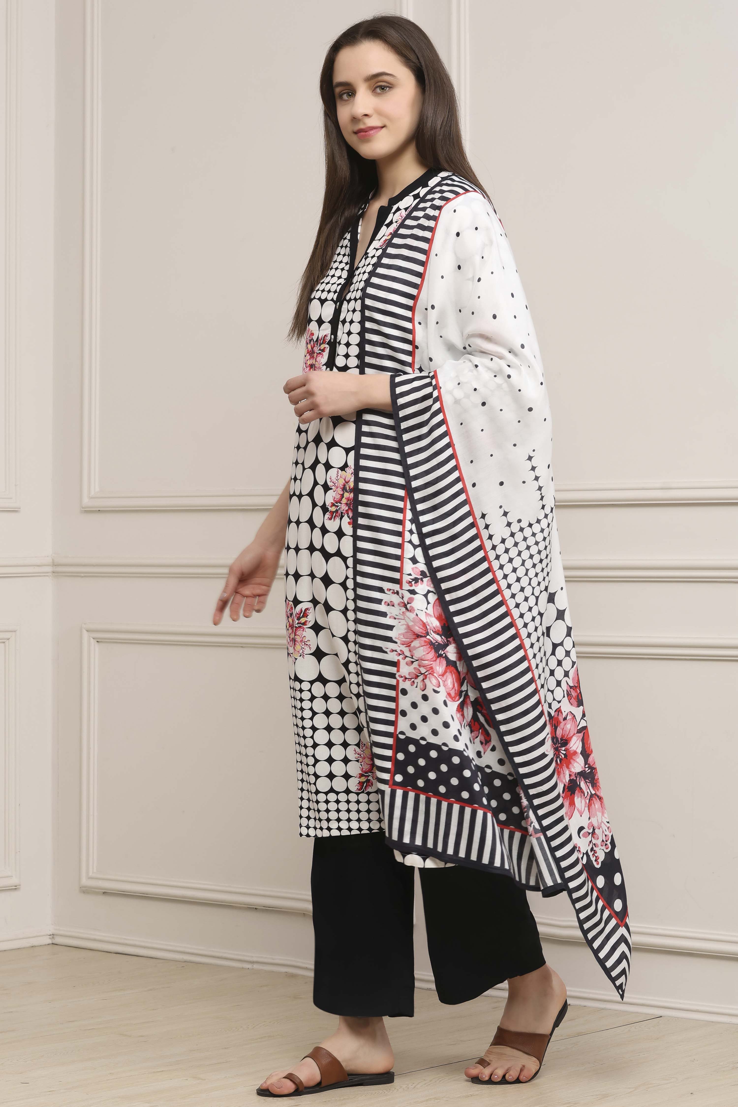 Black and White Printed Straight Suit Set image number 3