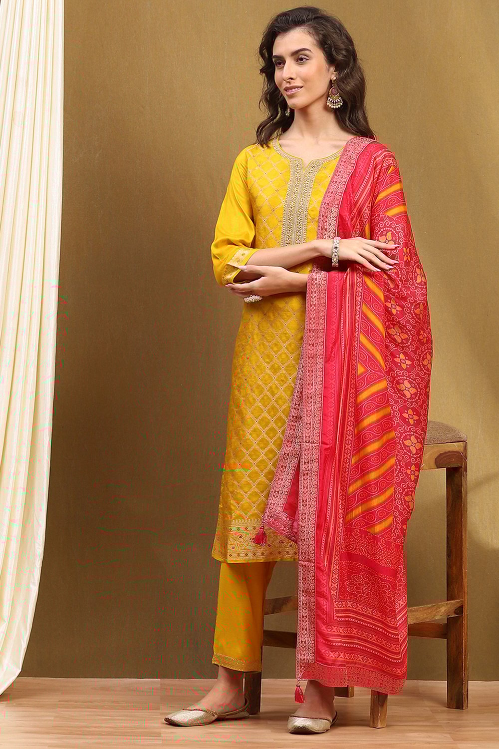 Mustard Yellow Viscose Blend Yarn Dyed Straight Suit Set image number 3