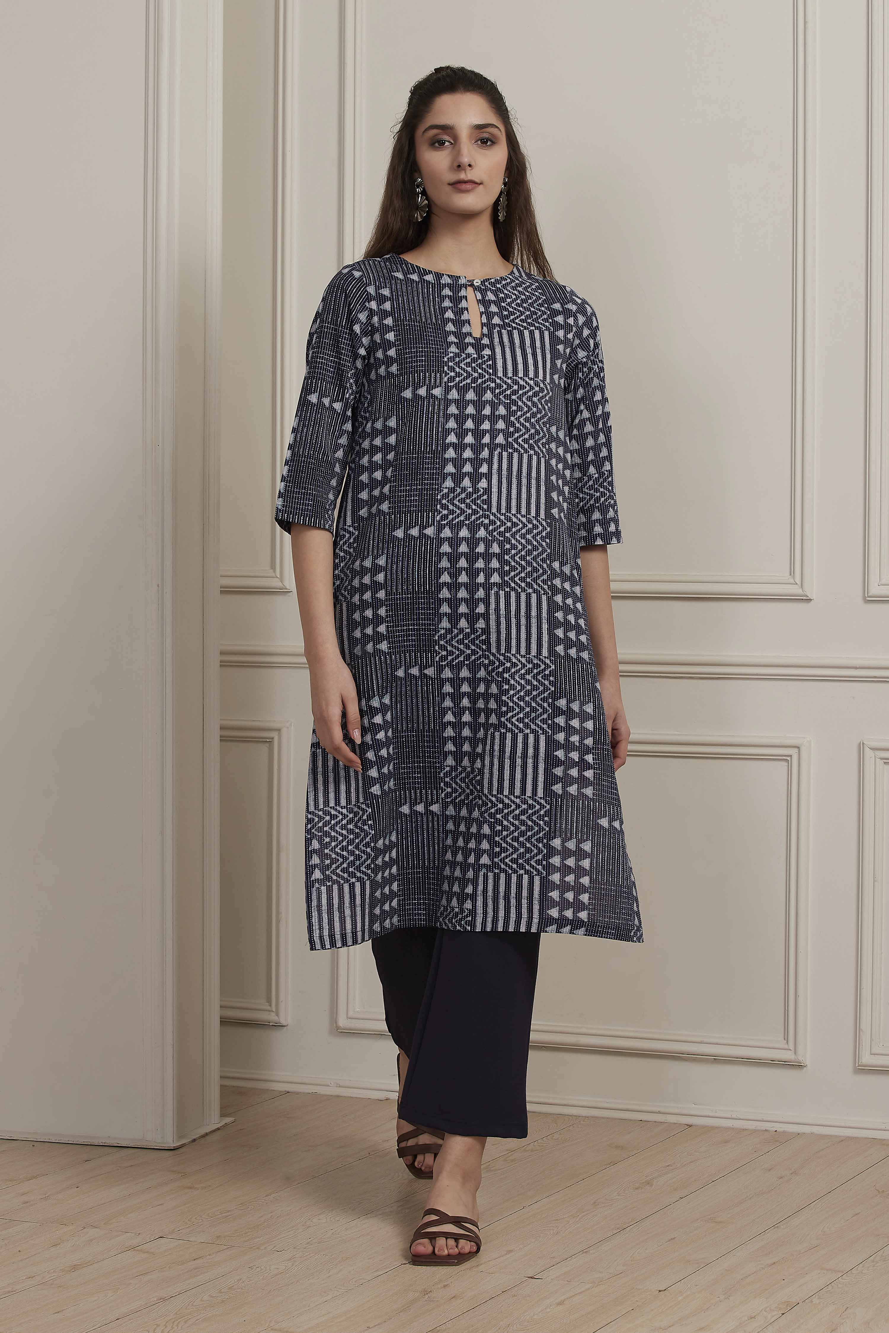 Blue Cotton Straight Kurta image number 5