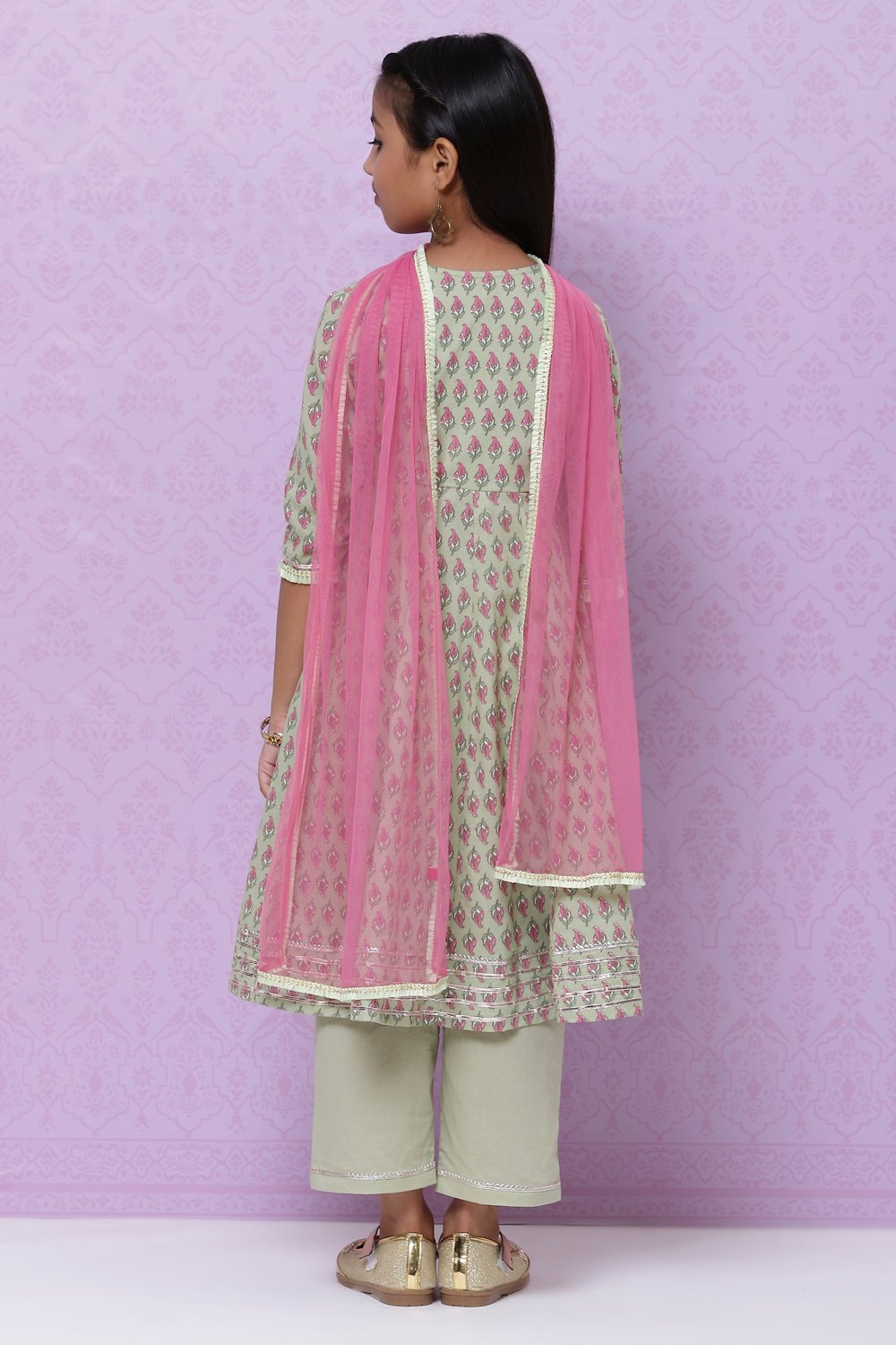 Pista Green Cotton Girls Flared Straight Kurta Palazzo Suit Set image number 7
