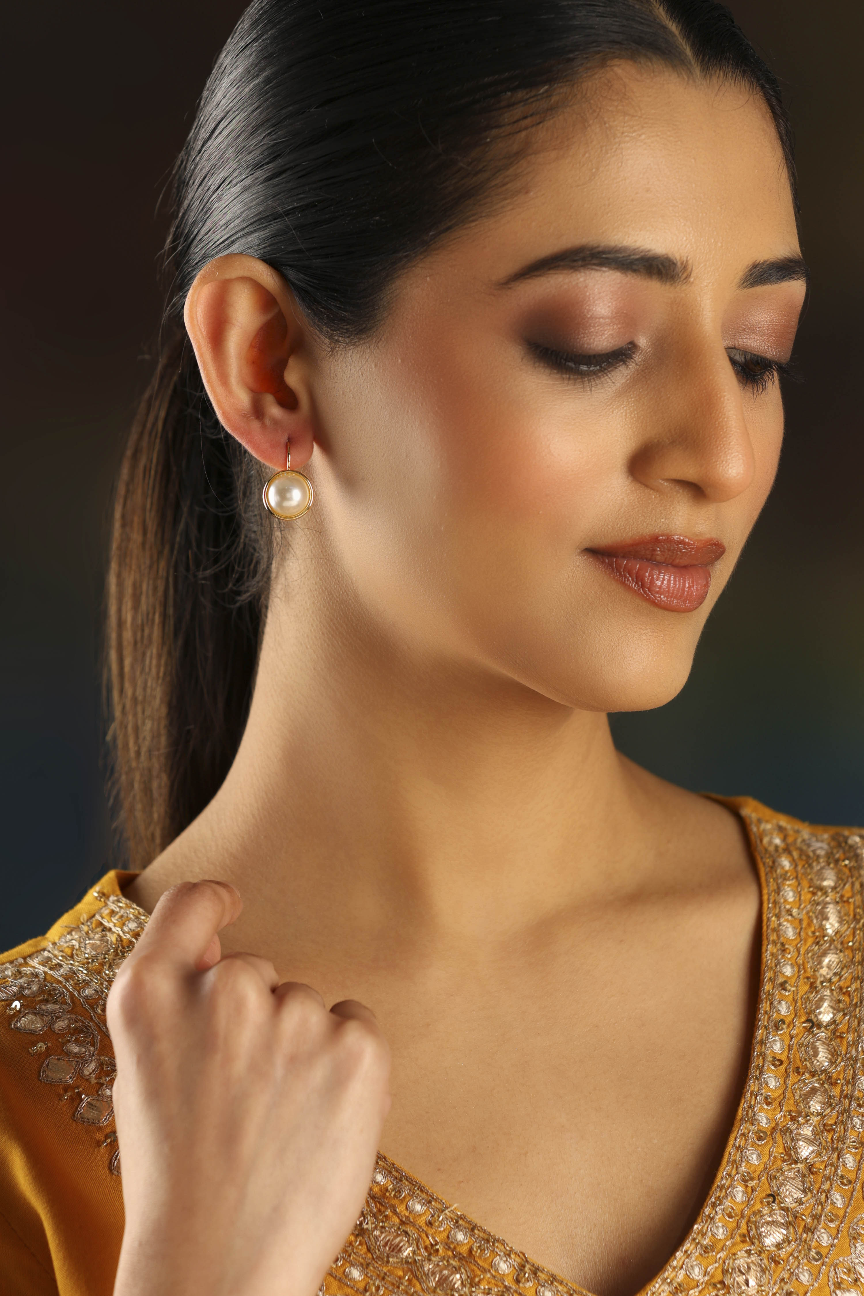 Pearl Embellished Earrings image number 3