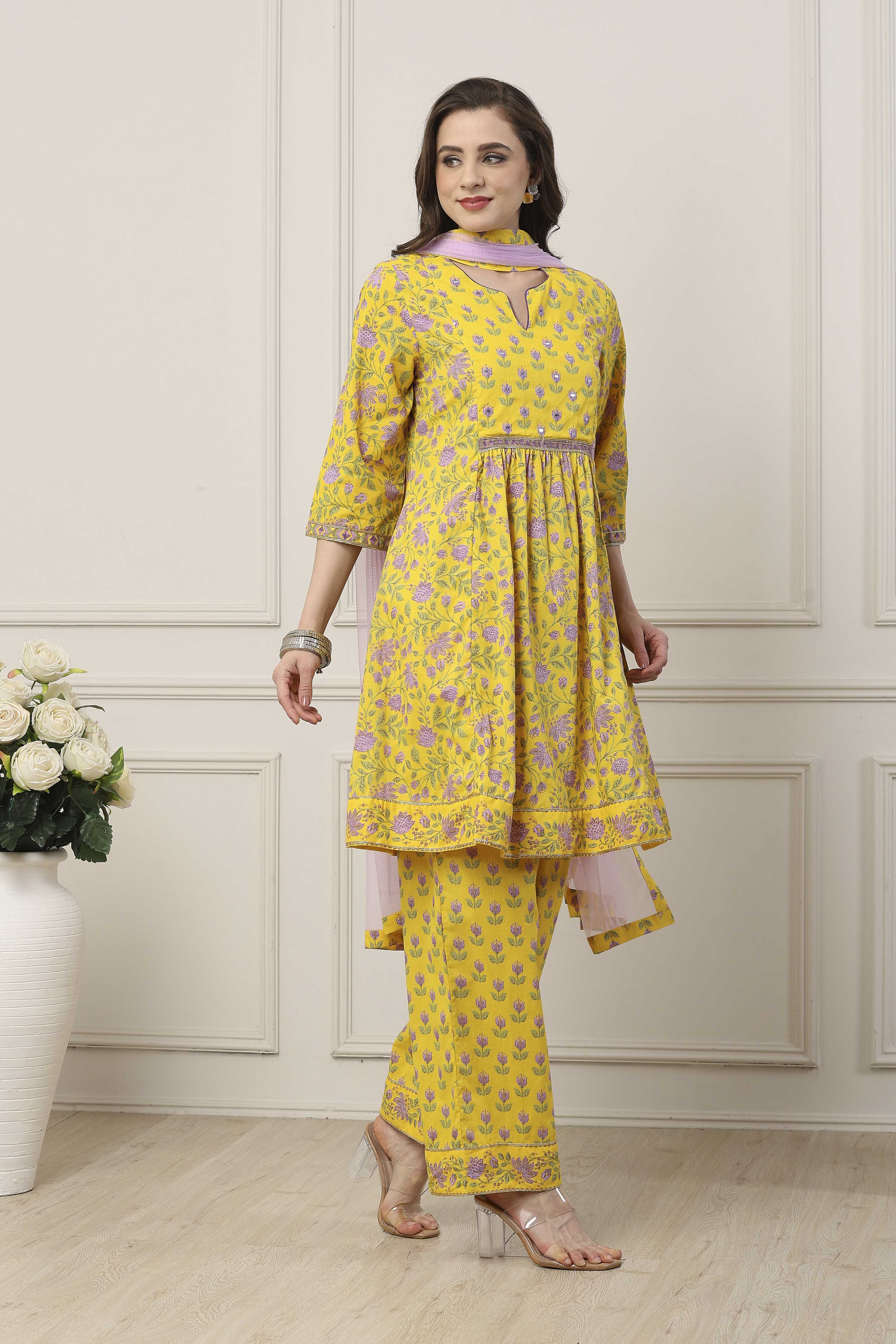 Yellow Cotton Kalidar Suit Set image number 6