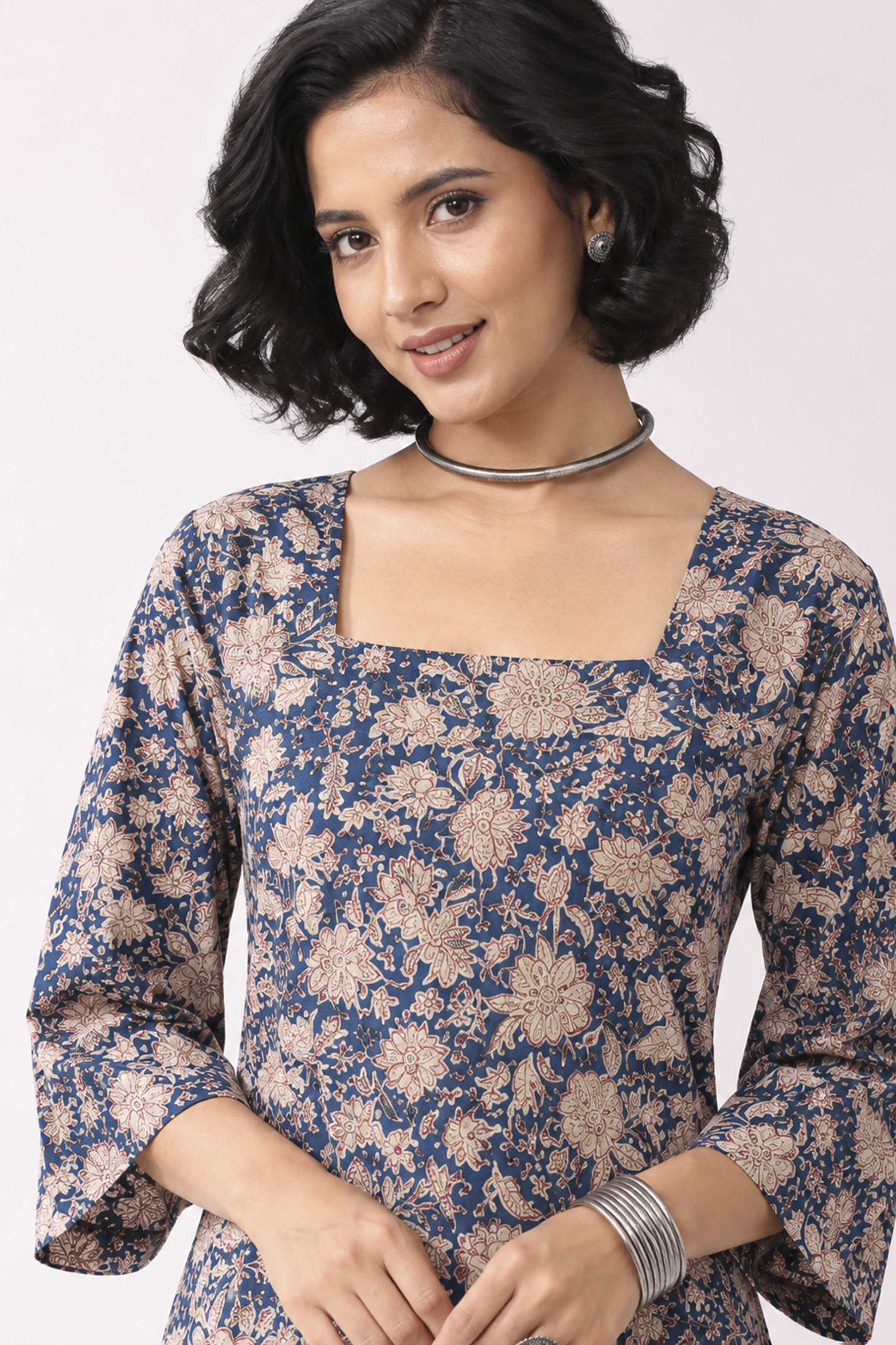 Blue Cotton A-Line Short Kurti image number 1